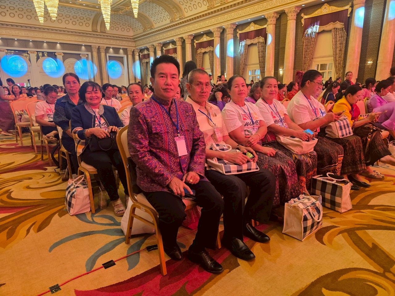 จังหวัดขอนแก่น : ร่วมโครงการพลังสตรีฯ ย้ำสตรีกำลังสำคัญพัฒนาประเทศ จงภูมิใจในตัวเอง – ยืนยันสานต่อกองทุนสตรีพร้อมยกระดับให้แข็งแกร่ง เดินหน้าพลิกโฉมกองทุนฯ ฝึกทักษะสร้างแบรนด์-ออนไลน์-AI ให้สตรี