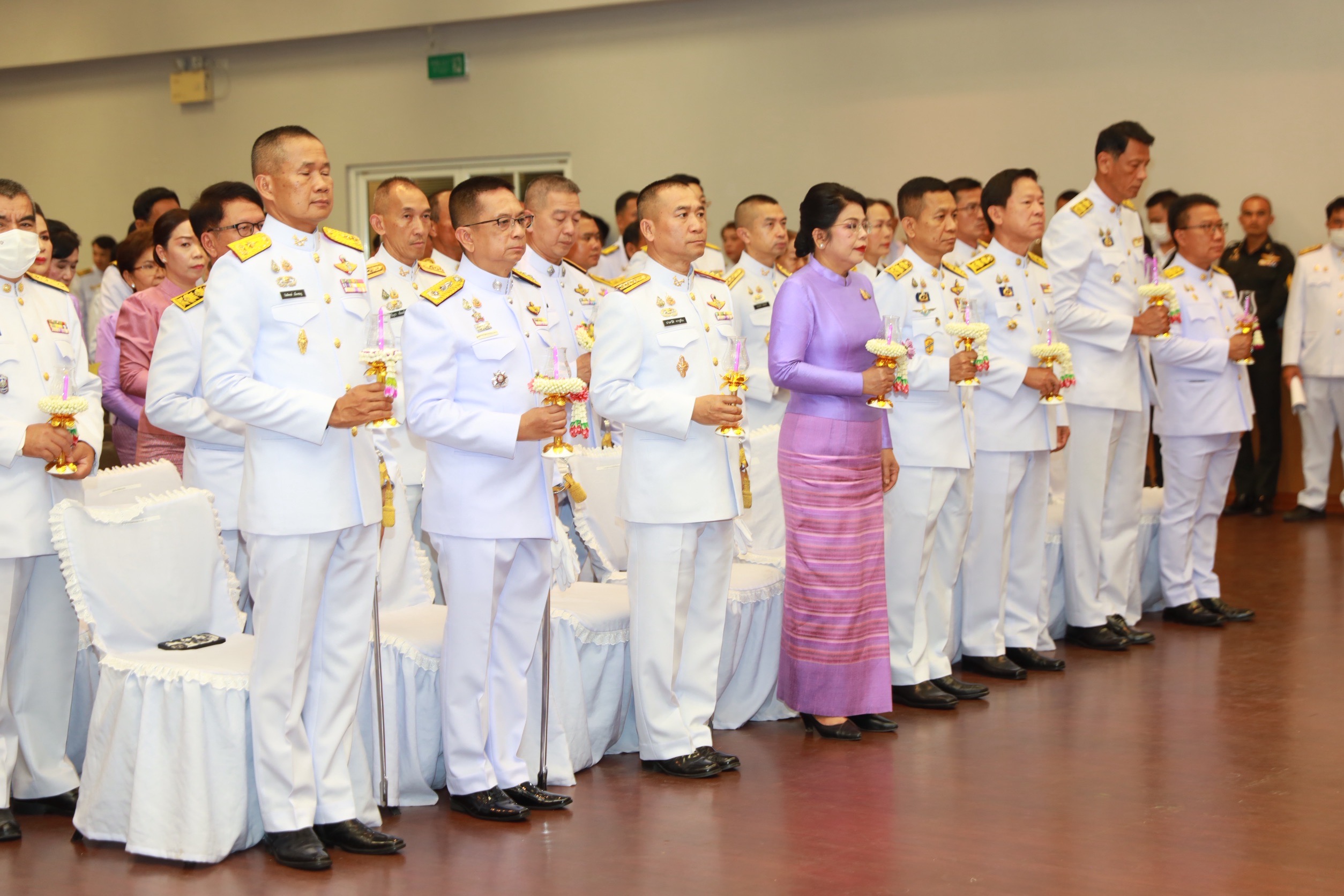 จังหวัดขอนแก่น : จัดพิธีถวายเครื่องราชสักการะและวางพานพุ่ม ถวายพระพรชัยมงคล เนื่องในวันเฉลิมพระชนมพรรษา สมเด็จพระนางเจ้าฯ พระบรมราชินี