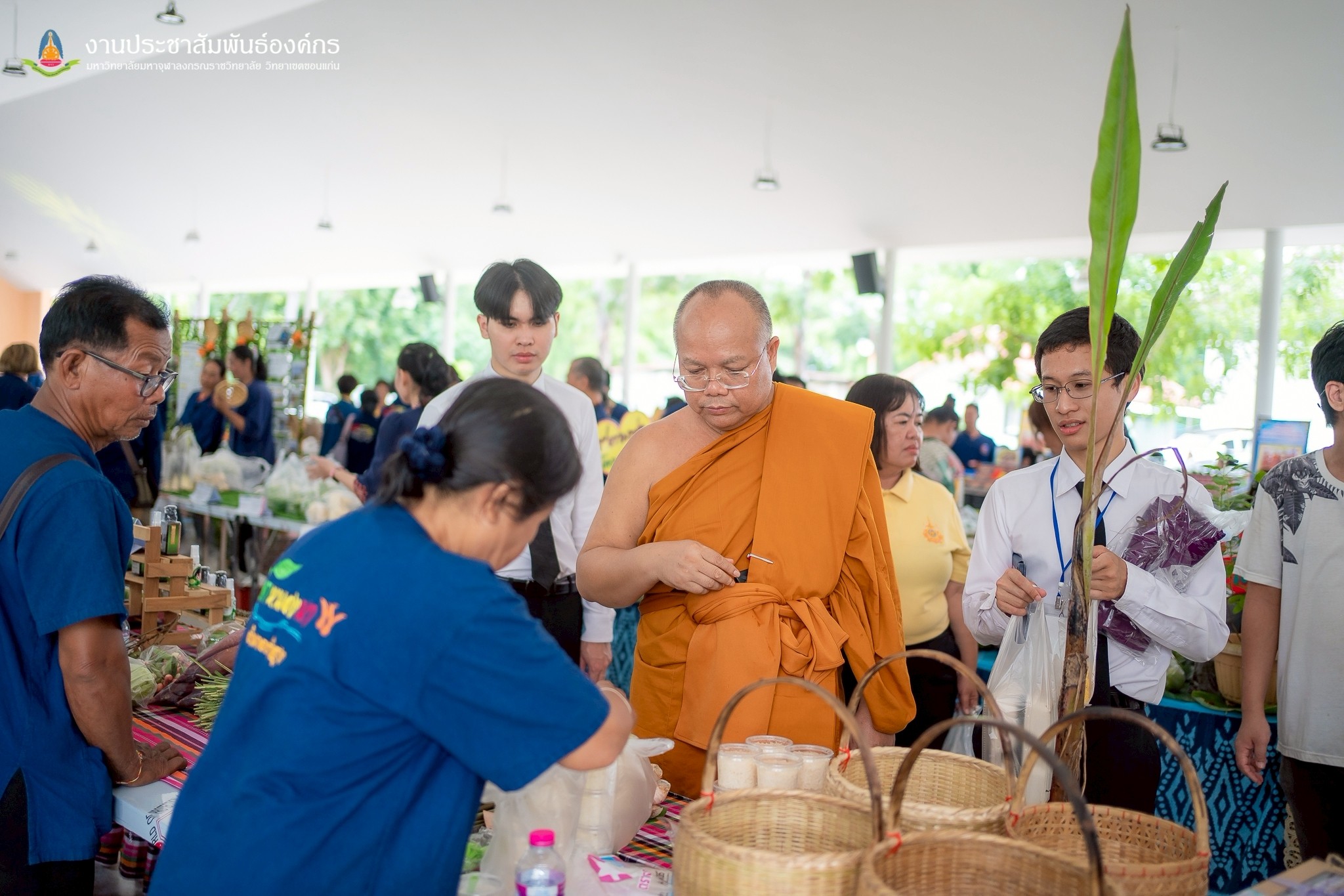 พช.ขอนแก่น : ร่วมงานเปิดตลาด อีสานเปลี่ยนโลก โคก หนอง นา พุทธอารยเกษตร