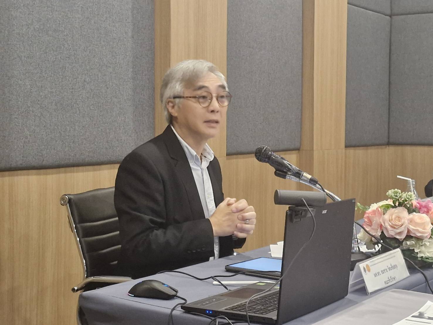 พช.ขอนแก่น : เข้าร่วมประชุมกลุ่มย่อย (Focus Group) เพื่อรับฟังความคิดเห็นเกี่ยวกับการจัดทำแผนปฏิบัติการ ด้านการเมืองมีเสถียรภาพและธรรมภิบาลสูงขึ้น