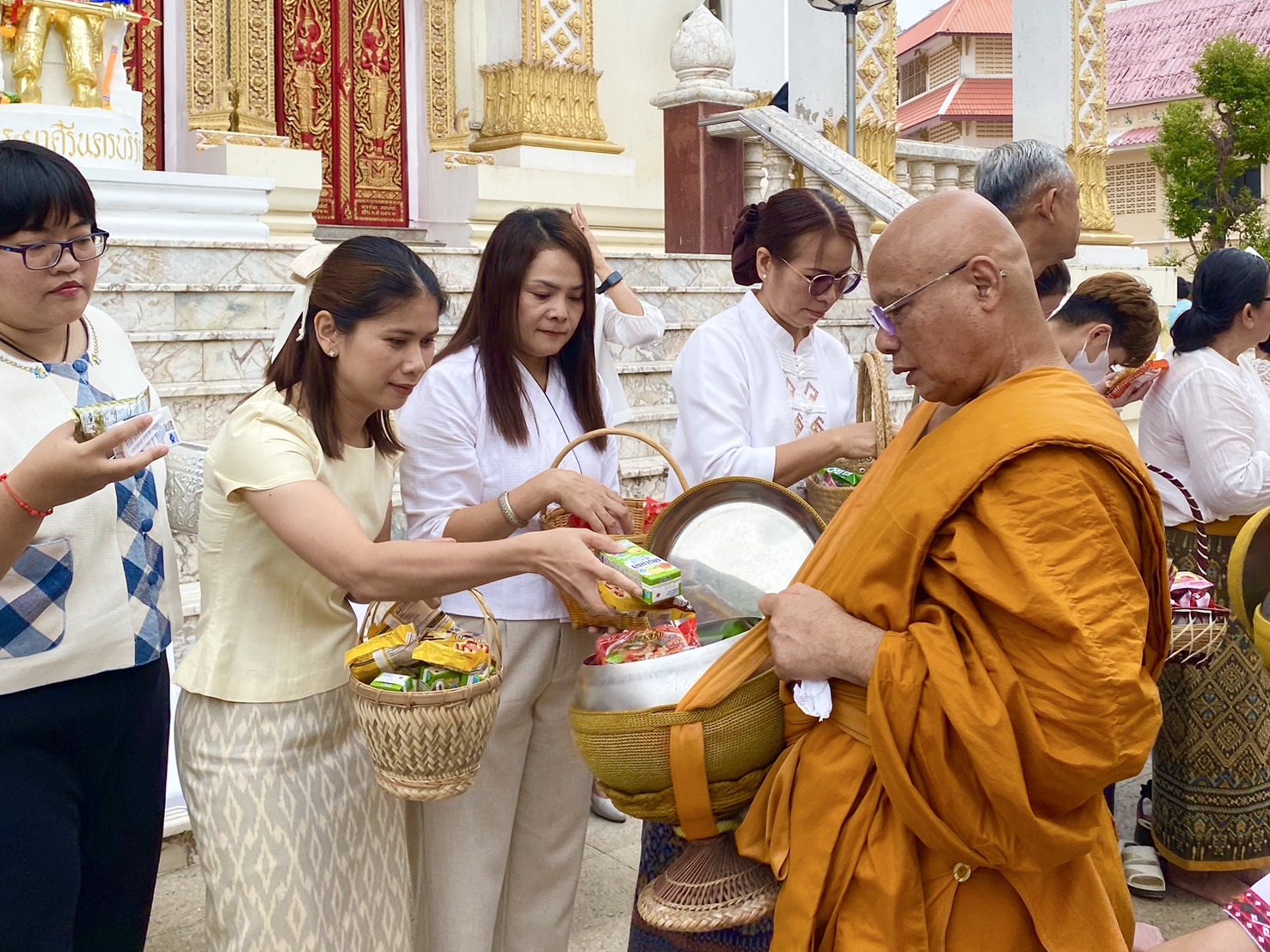 พช.ขอนแก่น : ร่วมกิจกรรมสัปดาห์ส่งเสริมการเผยแผ่พระพุทธศาสนา เนื่องในเทศกาลวันสำคัญทางพระพุทธศาสนา วันอาสาฬหบูชาและวันเข้าพรรษาจังหวัดขอนแก่น ประจำปีงบประมาณ พ.ศ. 2568