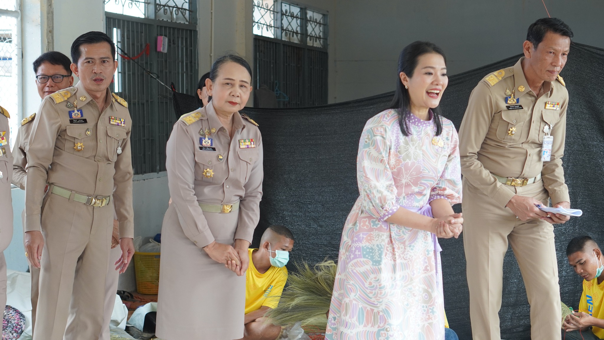 จังหวัดขอนแก่น : รัฐมนตรีช่วยว่าการกระทรวงมหาดไทย (นางสาวธีรรัตน์ สำเร็จวาณิชย์) ติดตามโครงการเครือข่ายกองทุนแม่ของแผ่นดินระดับจังหวัดหนุนเสริมสัมมาชีพชุมชนแก่เยาวชนกลุ่มเสี่ยงหรือผู้ผ่านการบำบัด คืนคนดีสู่สังคมอย่างยั่งยืน จังหวัดขอนแก่น
