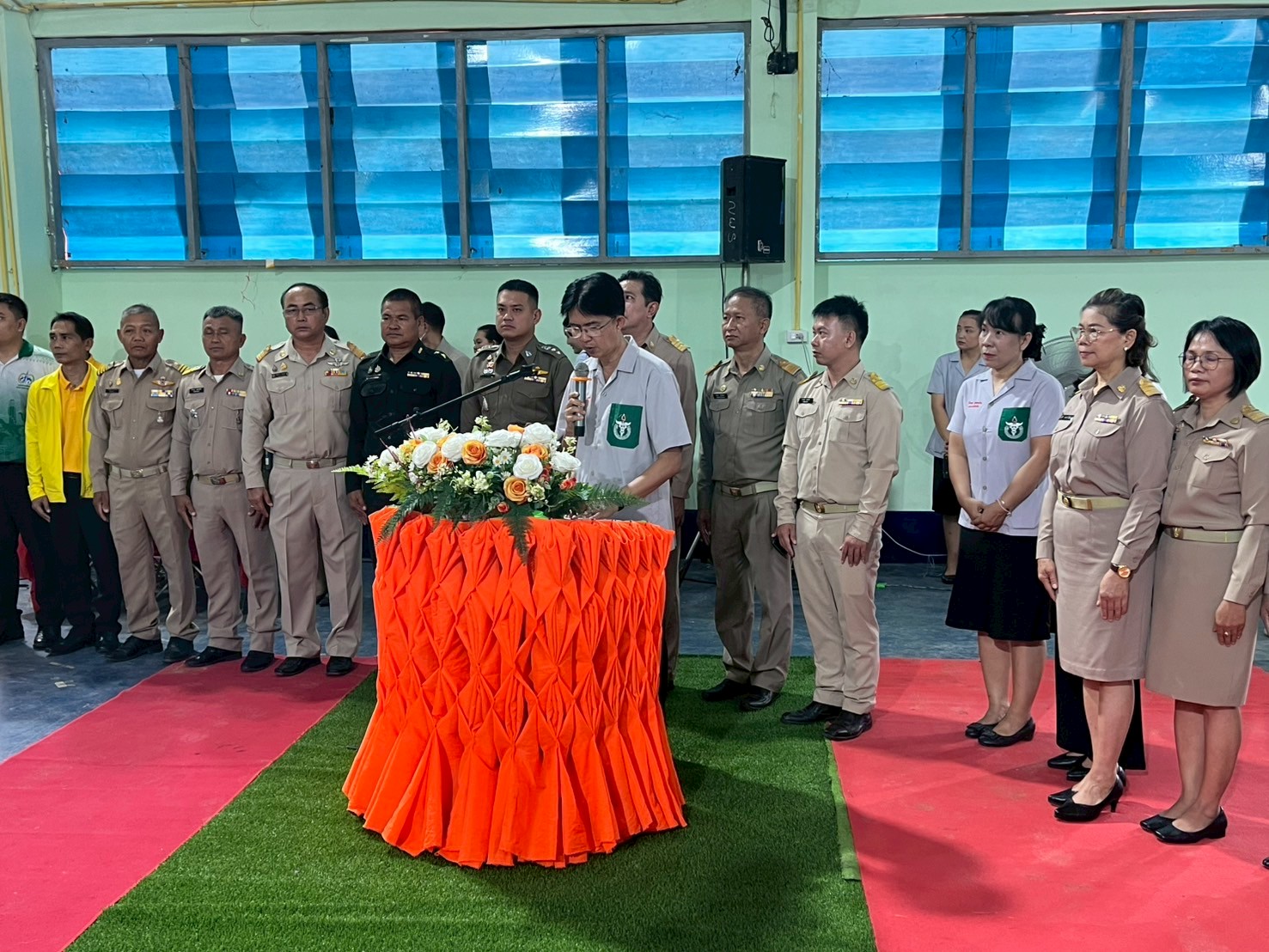 พช.ขอนแก่น : ร่วมออกหน่วยแพทย์เคลื่อนที่ พอ.สว. และโครงการหน่วยบำบัดทุกข์ บำรุงสุข สร้างรอยยิ้มให้กับประชาชน อำเภอเขาสวนกวาง โรงเรียนนางิ้ววิทยาสรรค์ หมู่ที่ 1 ตำบลนางิ้ว อำเภอเขาสวนกวาง จังหวัดขอนแก่น