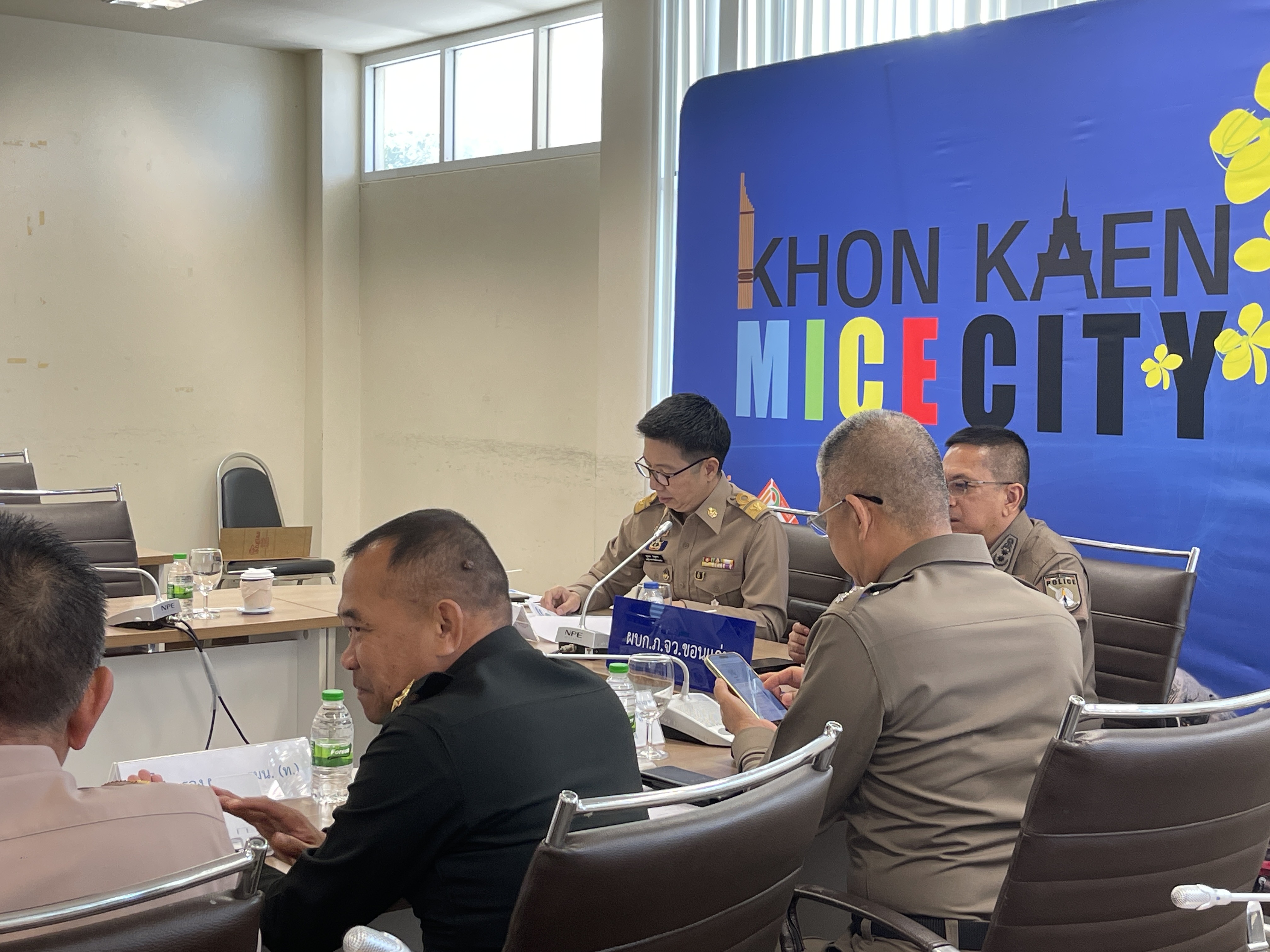 พช.ขอนแก่น : ร่วมประชุมศูนย์ปฏิบัติการติดตามเร่งรัดการบำบัดรักษา ฟื้นฟูสภาพทางสังคม ป้องกันและปราบปรามยาเสพติด (ศปก.ครส.) ครั้งที่ 10/2568