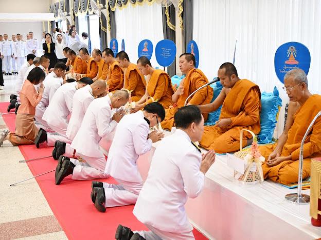 จังหวัดขอนแก่น : จัดพิธีถวายพระพรชัยมงคลและทำบุญตักบาตรถวายพระราชกุศล เนื่องในวันคล้ายวันประสูติ สมเด็จพระเจ้าน้องนางเธอ เจ้าฟ้าจุฬาภรณวลัยลักษณ์ อัครราชกุมารี กรมพระศรีสวางควัฒน วรขัตติยราชนารี 4 กรกฎาคม 2568