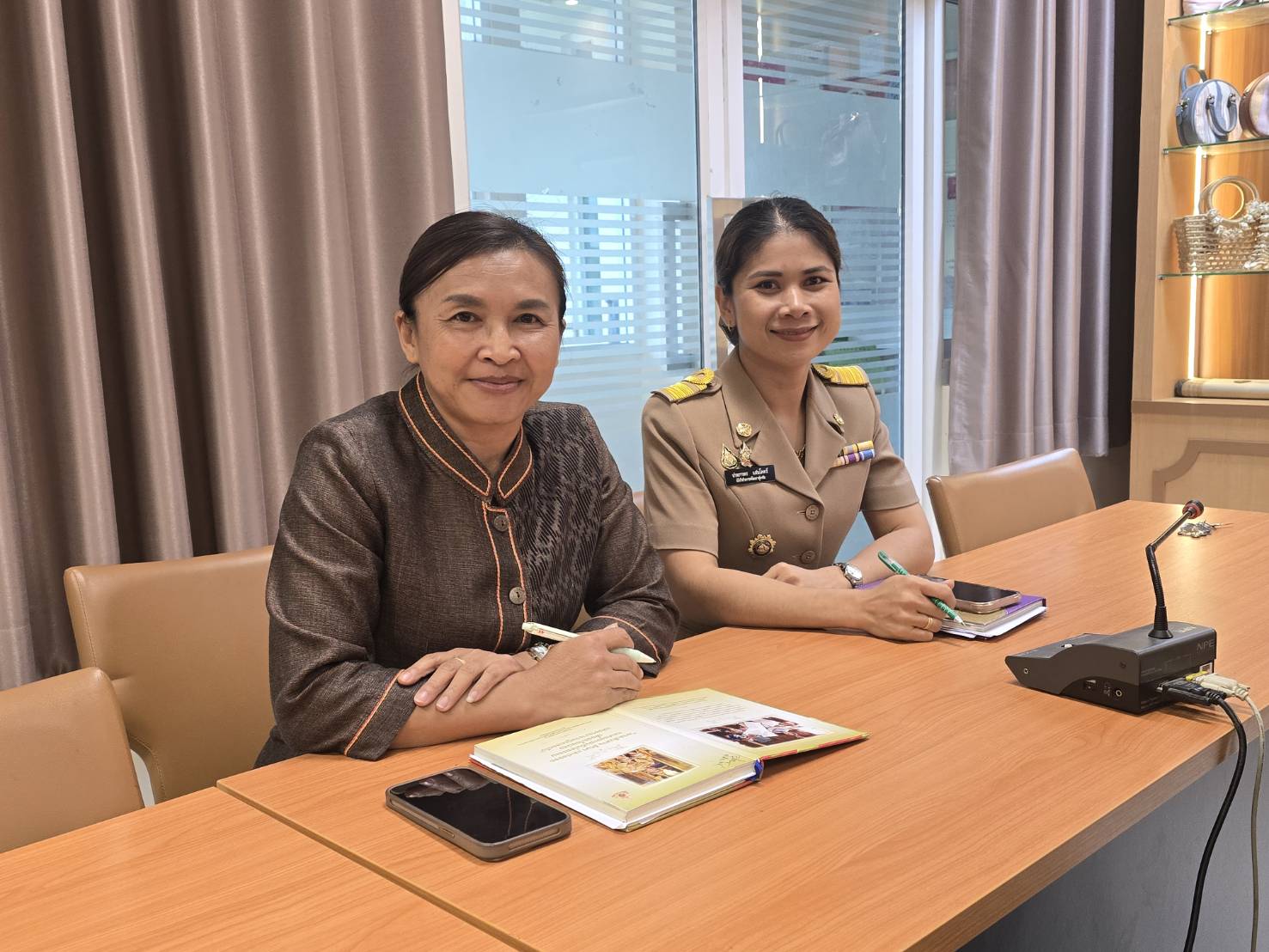 พช.ขอนแก่น : ประชุมเตรียมความพร้อมคัดเลือกคนกองทุนพัฒนาบทบาทสตรีดีเด่น ระดับศูนย์ศึกษาและพัฒนาชุมชน ตามโครงการเชิดชูเกียรติคนกองทุน พัฒนาบทบาทสตรี ประจำปี 2568