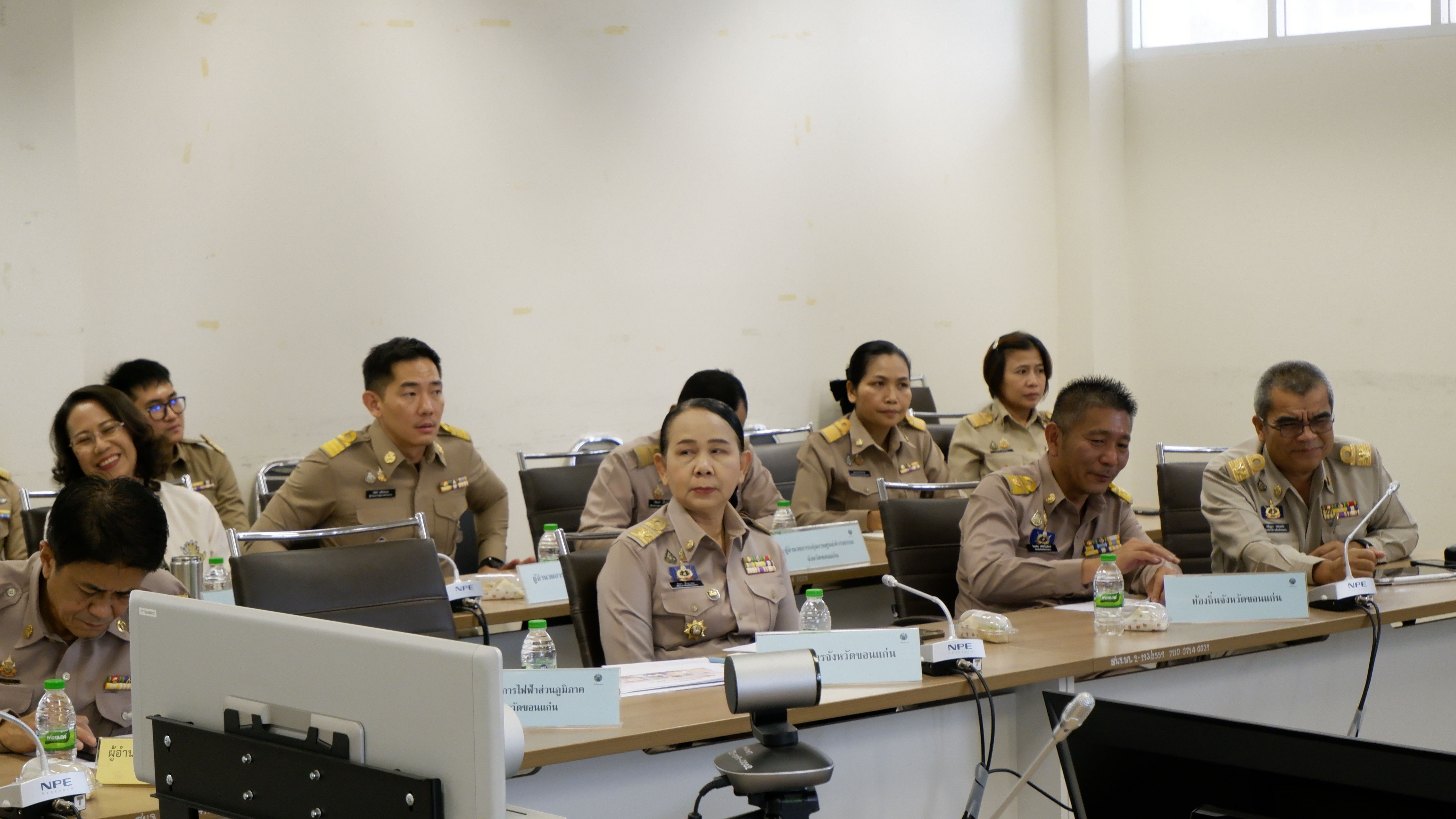 พช.ขอนแก่น : ร่วมประชุมรับมอบนโยบายรองนายกรัฐมนตรีและรัฐมนตรีว่าการกระทรวงมหาดไทย