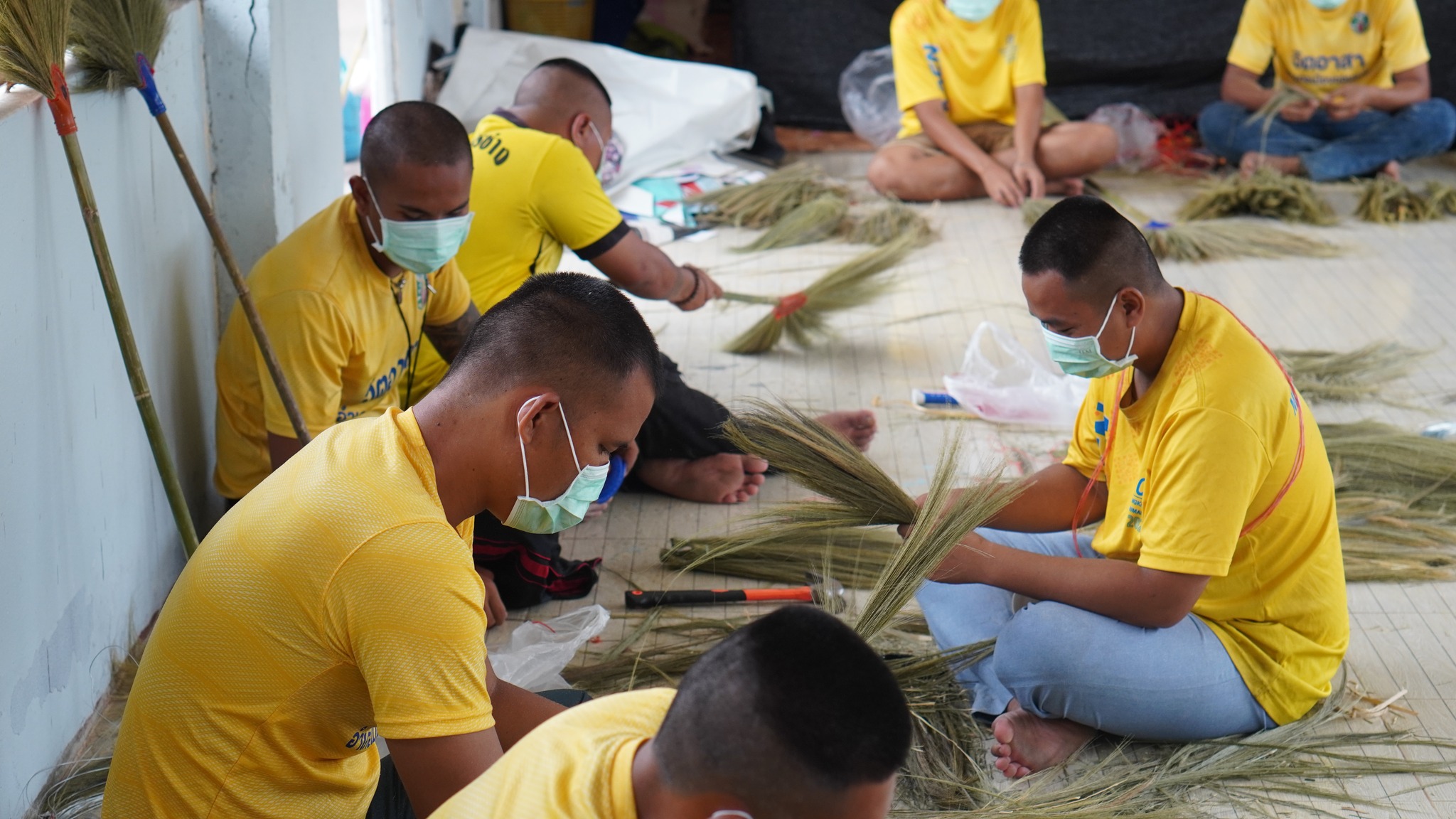 จังหวัดขอนแก่น : รัฐมนตรีช่วยว่าการกระทรวงมหาดไทย (นางสาวธีรรัตน์ สำเร็จวาณิชย์) ติดตามโครงการเครือข่ายกองทุนแม่ของแผ่นดินระดับจังหวัดหนุนเสริมสัมมาชีพชุมชนแก่เยาวชนกลุ่มเสี่ยงหรือผู้ผ่านการบำบัด คืนคนดีสู่สังคมอย่างยั่งยืน จังหวัดขอนแก่น