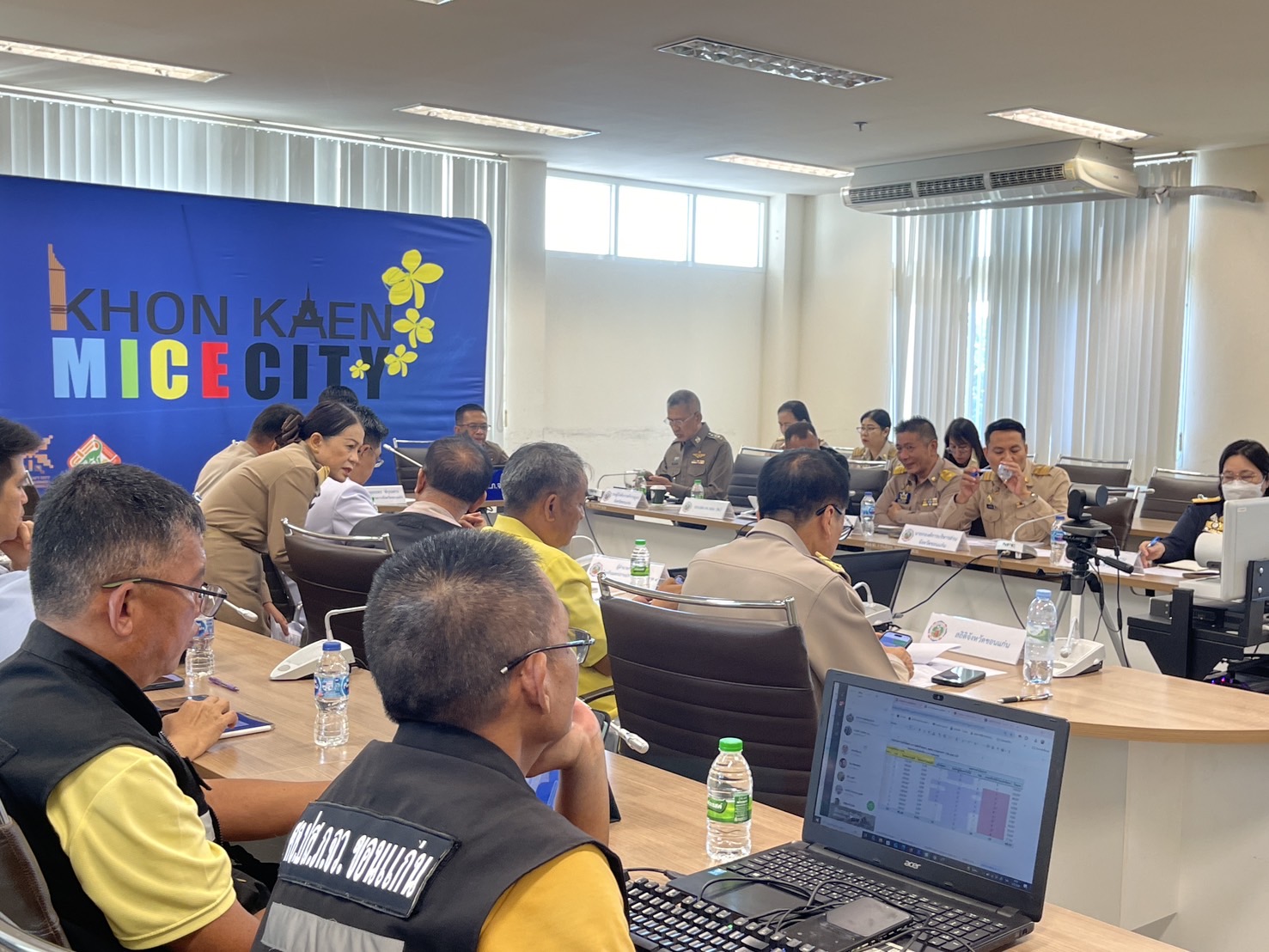 พช.ขอนแก่น : ร่วมประชุมศูนย์ปฏิบัติการติดตามเร่งรัดการบำบัดรักษา ฟื้นฟูสภาพทางสังคม ป้องกันและปราบปรามยาเสพติด (ศปก.ครส.) ครั้งที่ 10/2568