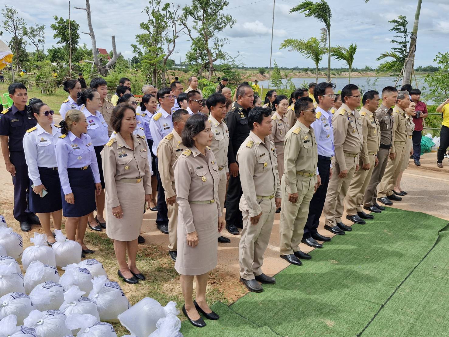 พช.ขอนแก่น : ร่วมพิธีปล่อยพันธุ์สัตว์น้ำเฉลิมพระเกียรติพระบาทสมเด็จพระเจ้าอยู่หัว เนื่องในโอกาสวันเฉลิมพระชนมพรรษา 28 กรกฎาคม 2568 ณ อำเภอหนองสองห้อง จังหวัดขอนแก่น