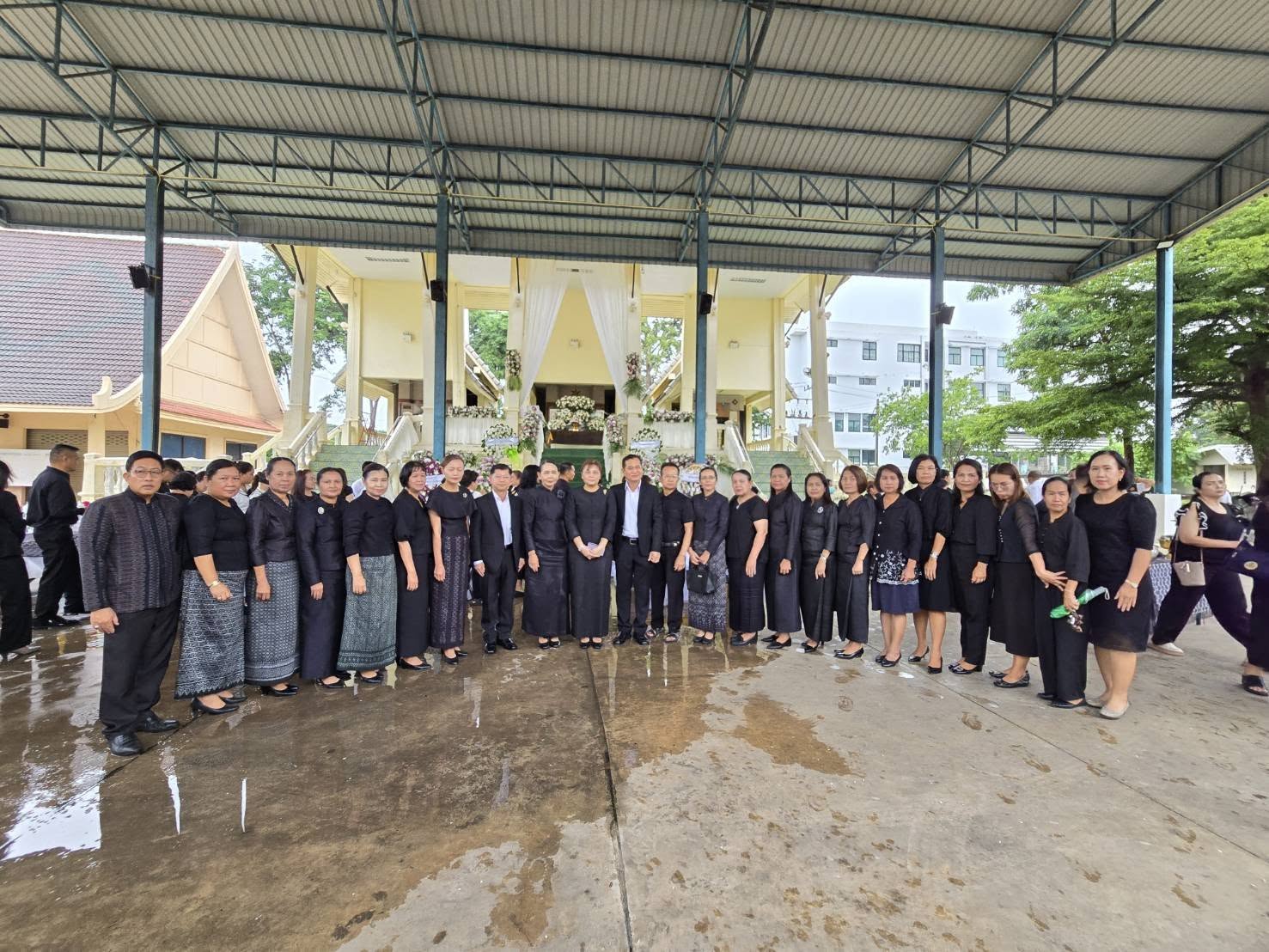 พช.ขอนแก่น : ร่วมงานฌาปนกิจศพ คุณแม่ทองเดิน นาดี มารดาของ นางลำดวน จำนงค์กิจ อดีตพัฒนาการอำเภอกระนวน
