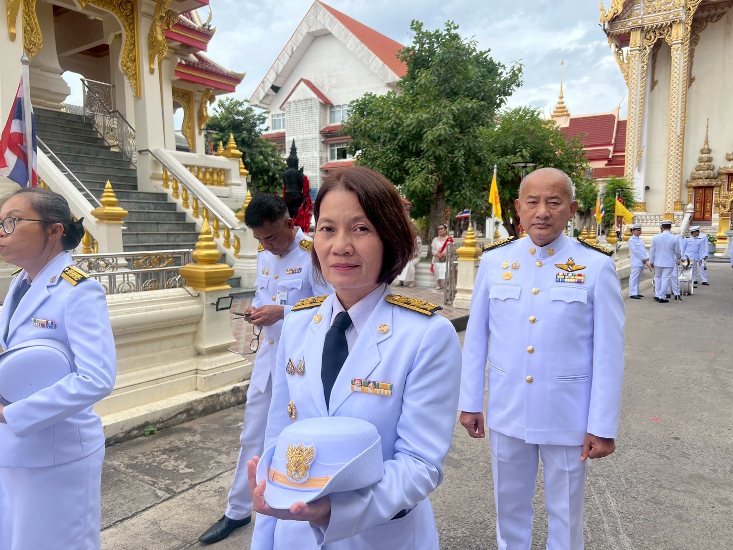 จังหวัดขอนแก่น : จัดพิธีเชิญเทียนพรรษาและผ้าอาบน้ำฝนพระราชทาน จากศาลากลางจังหวัด มาประดิษฐานยังวัดธาตุ พระอารามหลวง เพื่อถวายเป็นพุทธบูชาเนื่องในเทศกาลเข้าพรรษา