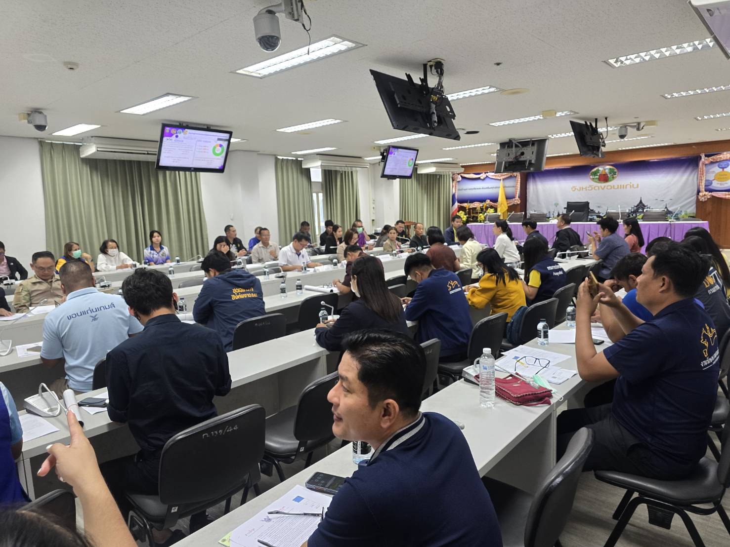 พช.ขอนแก่น : ร่วมประชุมเพื่อรับทราบแนวทางการดำเนินงานพัฒนาและฟื้นฟูหมู่บ้าน/ชุมชนกองทุนแม่ของแผ่นดิน ระยะที่ 2