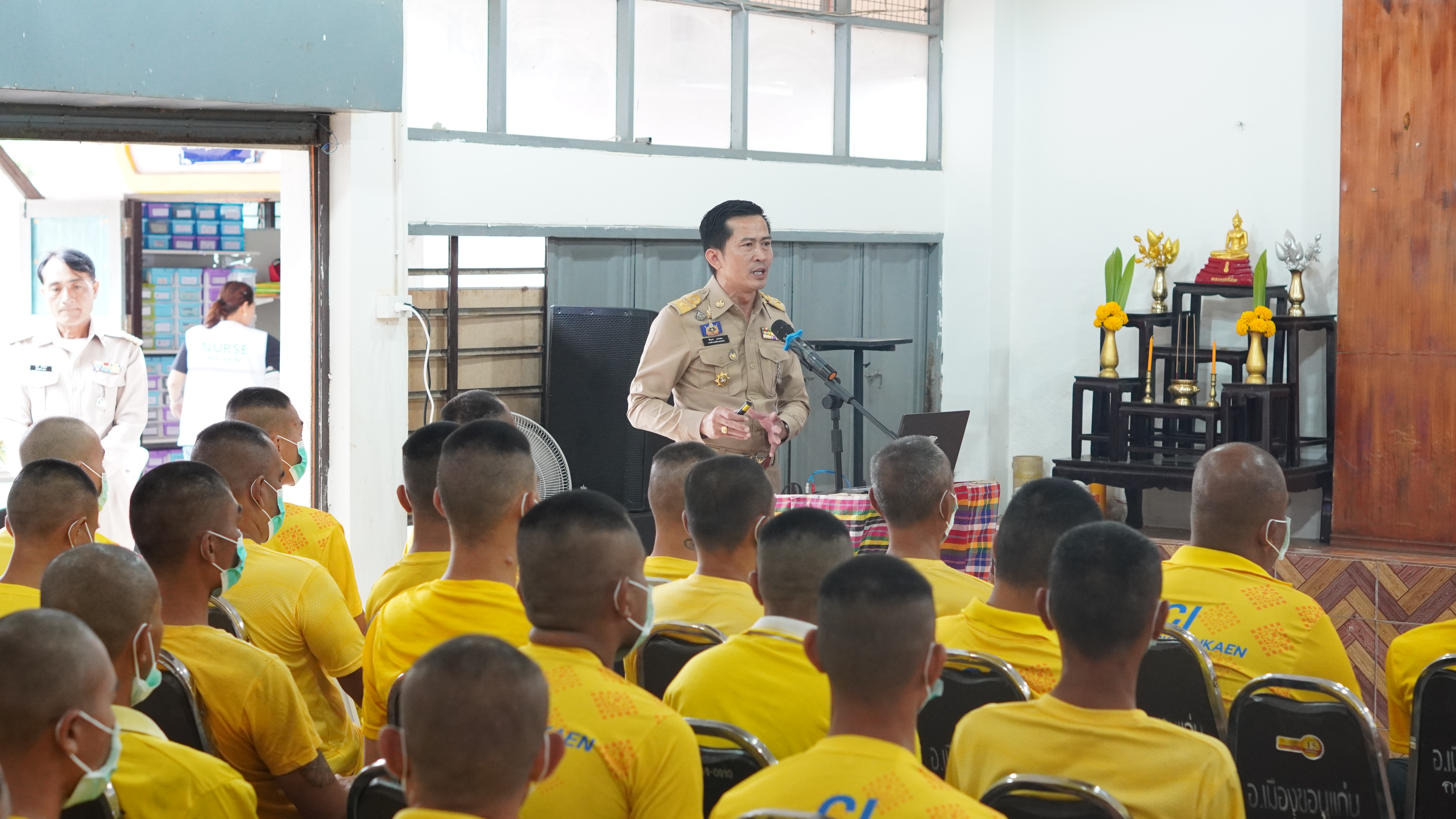 จังหวัดขอนแก่น : รมช.มหาดไทย ลงพื้นที่ติดตามศูนย์ CI เมืองขอนแก่น เสริมพลังชุมชนฟื้นฟูผู้ผ่านการบำบัดยาเสพติด