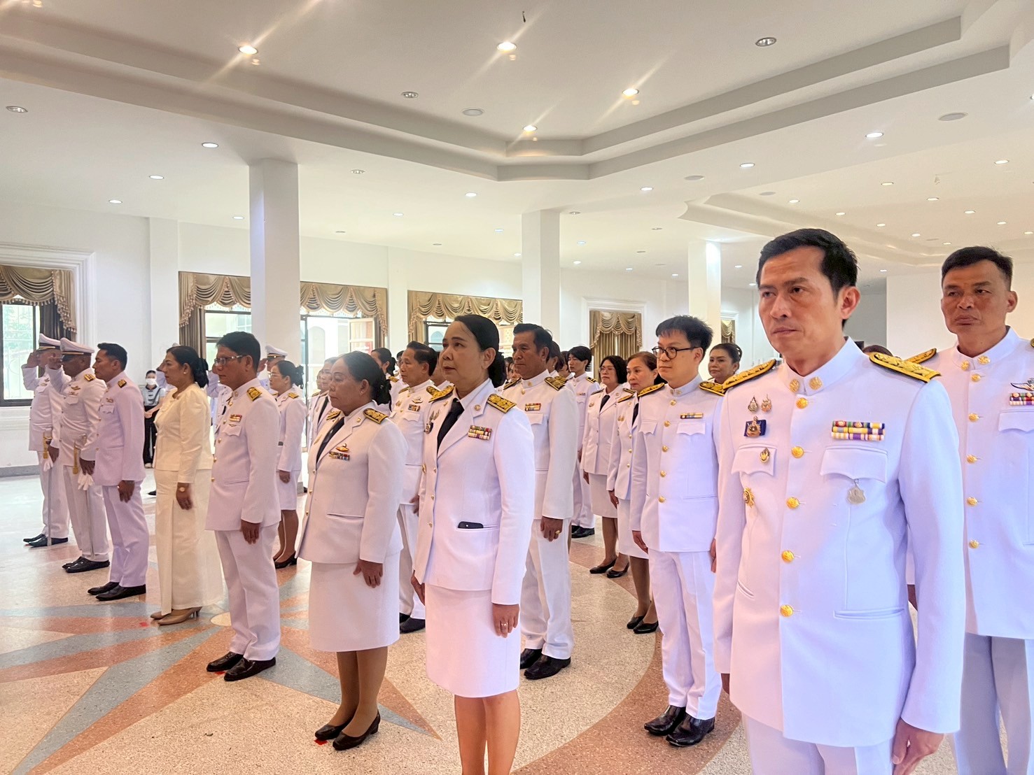 จังหวัดขอนแก่น : จัดพิธีเชิญเทียนพรรษาและผ้าอาบน้ำฝนพระราชทาน จากศาลากลางจังหวัด มาประดิษฐานยังวัดธาตุ พระอารามหลวง เพื่อถวายเป็นพุทธบูชาเนื่องในเทศกาลเข้าพรรษา