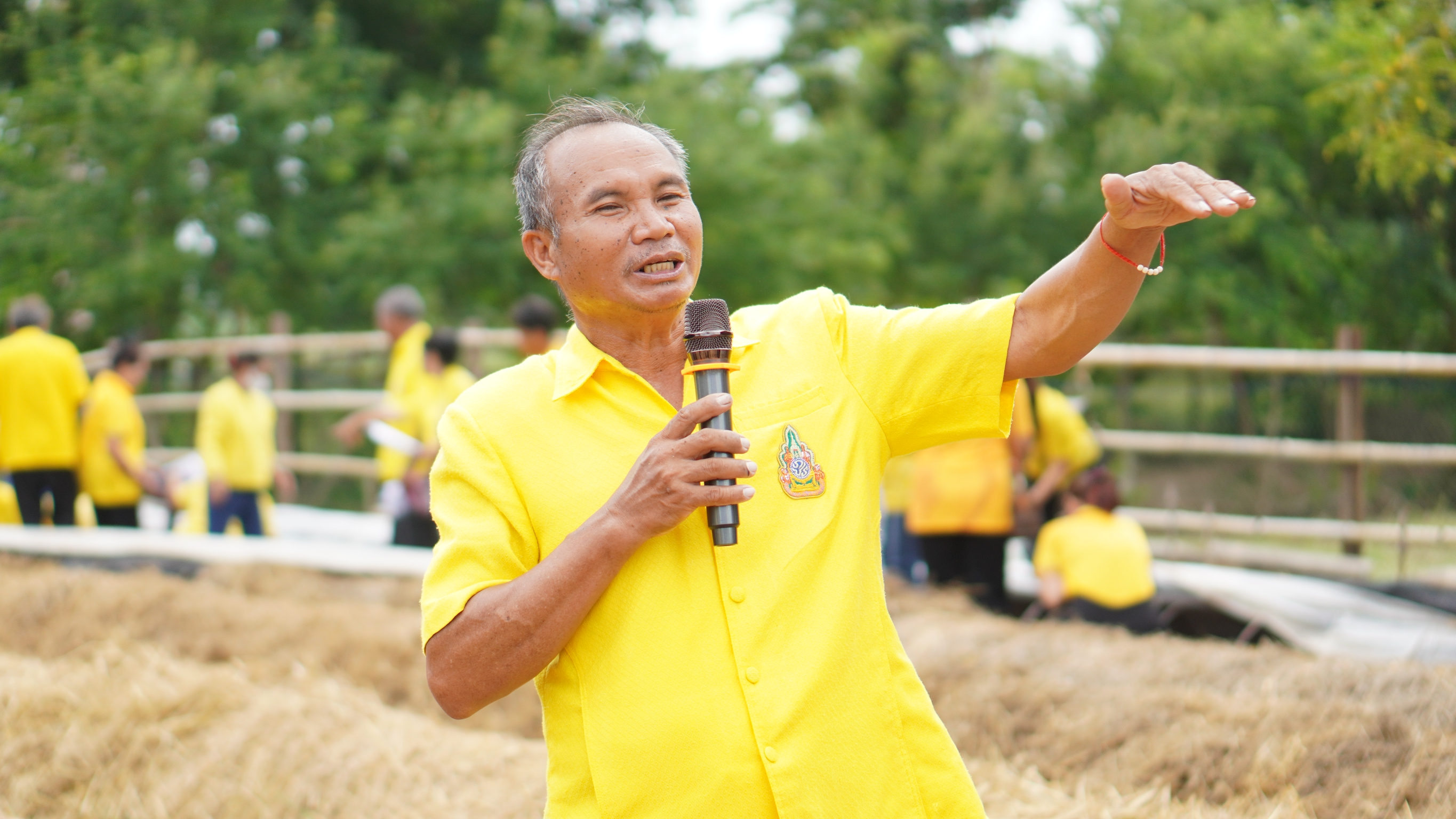 พช.ขอนแก่น : จัดกิจกรรมเฉลิมพระเกียรติพระบาทสมเด็จพระเจ้าอยู่หัว เนื่องในโอกาสมหามงคลเฉลิมพระชนมพรรษาฯ ณ ศูนย์เรียนรู้การพัฒนาคุณภาพชีวิตตามหลักทฤษฎีใหม่ ประยุกต์สู่ “โคก หนอง นา” นายวิสุทธิ์ ศรเสนา