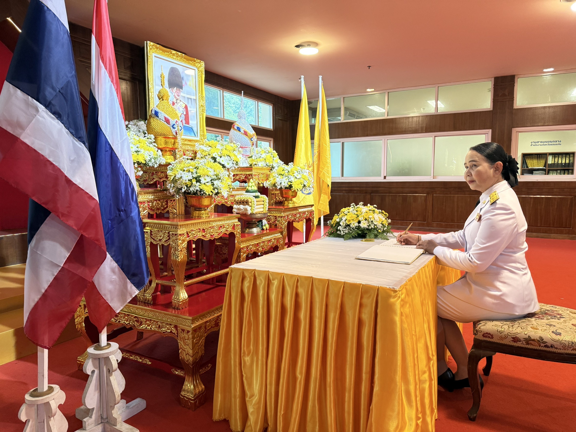จังหวัดขอนแก่น : ประกอบพิธีทางศาสนามหามงคล 5 ศาสนา ถวายพระราชกุศล และจัดพิธีถวายสัตย์ปฏิญาณ พร้อมทำบุญตักบาตร เฉลิมพระเกียรติพระบาทสมเด็จพระเจ้าอยู่หัว เนื่องในวันเฉลิมพระชนมพรรษา 28 กรกฎาคม 2568