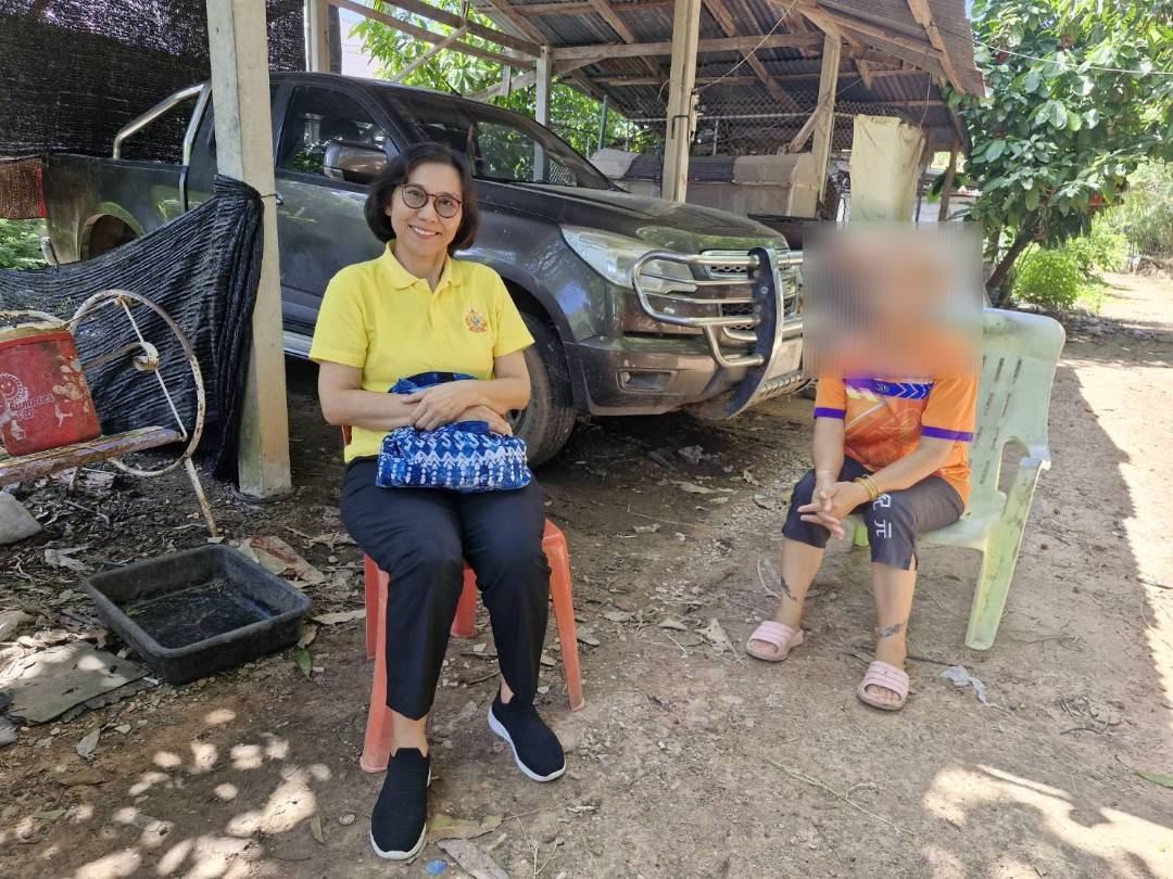 พช.ขอนแก่น : ลงพื้นที่ติดตามและสนับสนุนการดำเนินงาน การบริหารจัดการหนี้ค้างเกินกำหนดชำระ กองทุนพัฒนาบทบาทสตรี (คลินิกแก้หนี้สตรี คุณพร้อมจ่าย เราพร้อมจบ DEBT Clinic By CDK) ณ พื้นที่อำเภอกระนวน