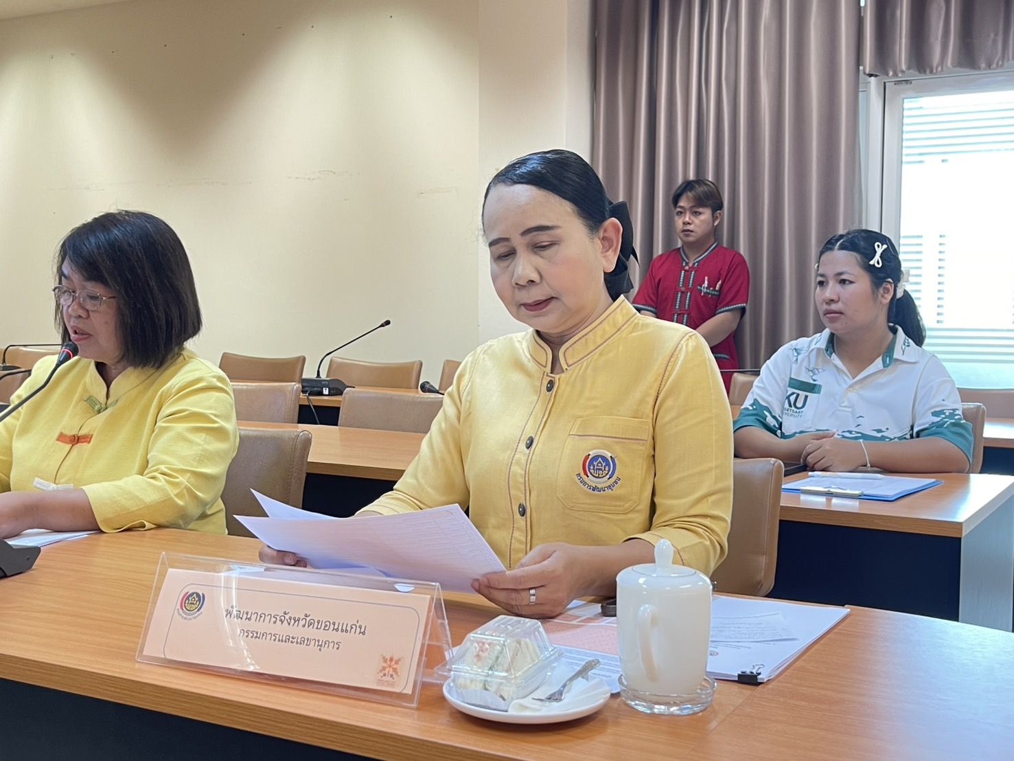 พช.ขอนแก่น : จัดประชุมคณะกรรมการพิจารณากลั่นกรองการประกวดผ้าลายพระราชทาน “ผ้าลายสิริราชพัสตราภรณ์” และงานหัตถกรรม ระดับจังหวัด ประจำปี 2568 ครั้งที่ 1/2568