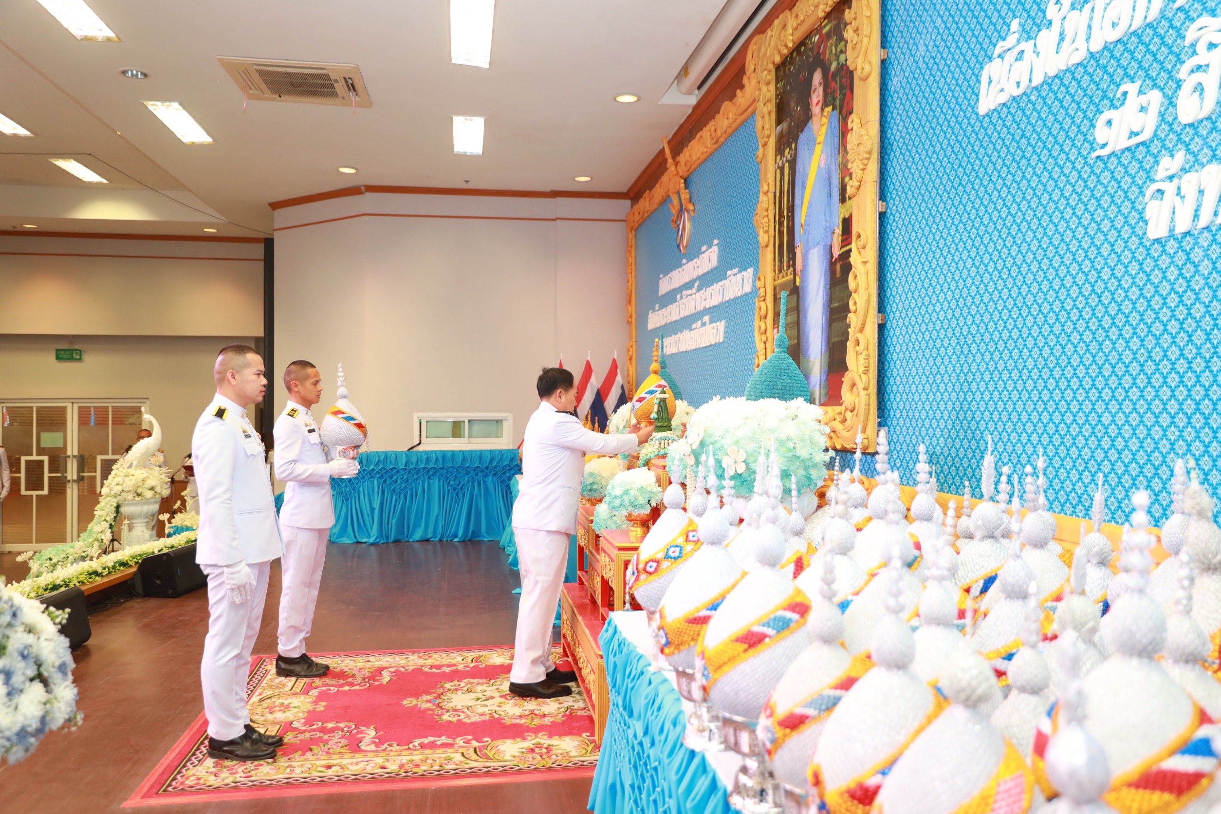 จังหวัดขอนแก่น : ประกอบพิธีถวายเครื่องราชสักการะและวางพานพุ่ม พิธีจุดเทียนถวายพระพรชัยมงคล สมเด็จพระนางเจ้าสิริกิติ์ พระบรมราชินีนาถ พระบรมราชชนนีพันปีหลวง เนื่องในโอกาสวันเฉลิมพระชนมพรรษา 12 สิงหาคม 2568