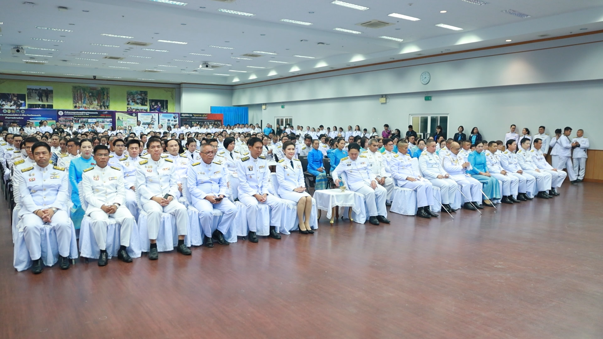 จังหวัดขอนแก่น : จัดพิธีเจริญพระพุทธมนต์และทำบุญตักบาตรถวายพระราชกุศล เนื่องในโอกาสวันเฉลิมพระชนมพรรษาสมเด็จพระนางเจ้าสิริกิติ์ พระบรมราชินีนาถ พระบรมราชชนนีพันปีหลวง 12 สิงหาคม 2568