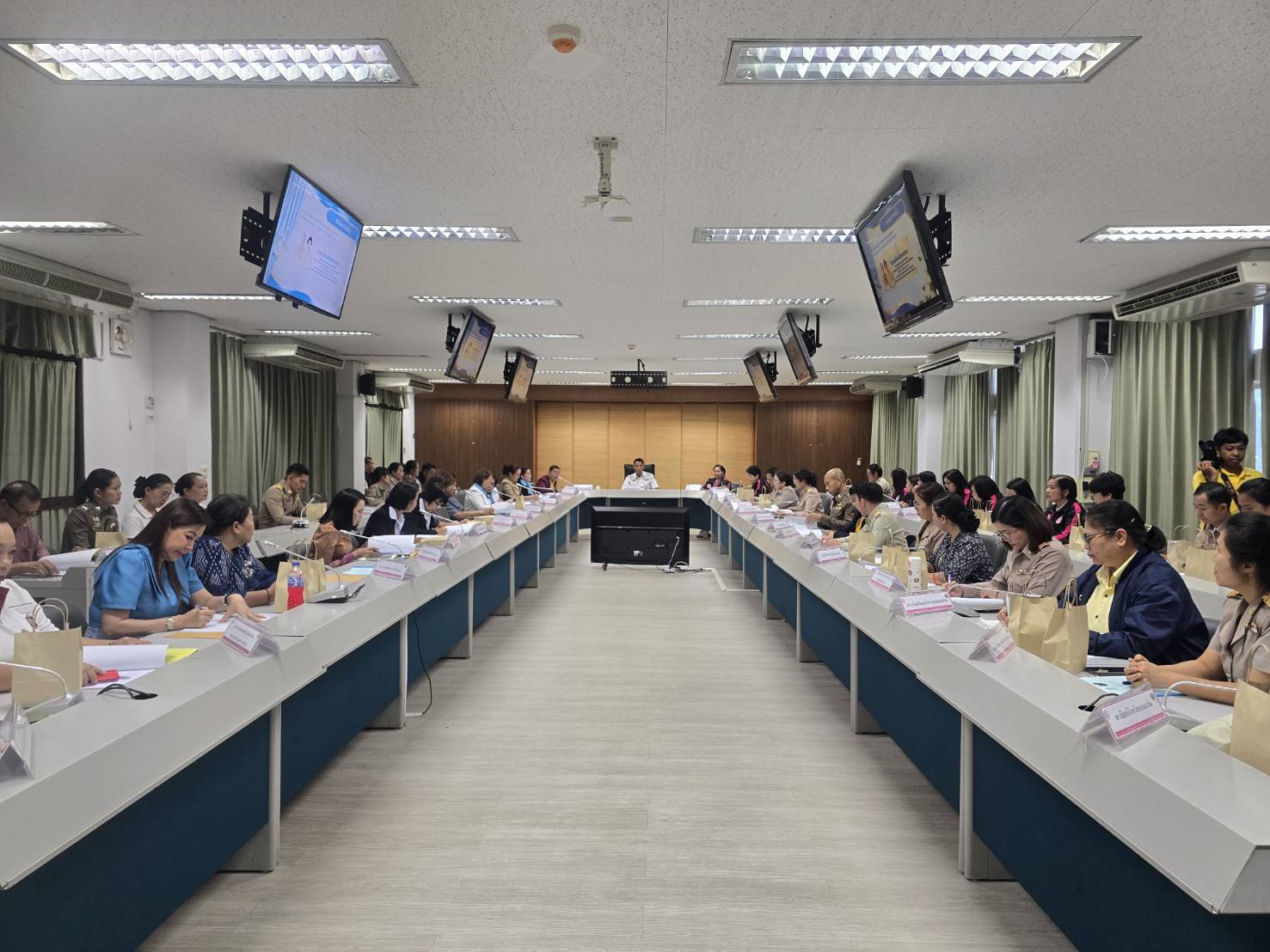 พช.ขอนแก่น : ประชุมคณะทำงานขับเคลื่อนการดำเนินงานโครงการน้ำพระทัยพระราชทานส่วนภูมิภาค สภาสังคมสงเคราะห์ฯ จังหวัดขอนแก่น