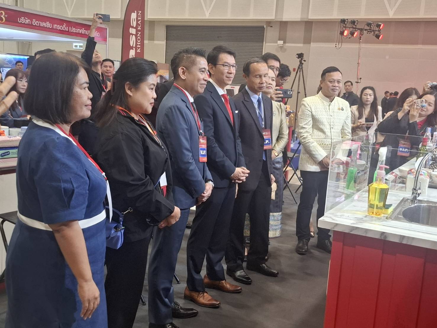พช.ขอนแก่น : เข้าร่วมพิธีเปิดงาน BEYOND FOOD EXPO 2025 งานแสดงสินค้าและเจรจาธุรกิจเพื่ออุตสาหกรรมอาหารในกลุ่มประเทศลุ่มแม่น้ำโขงครั้งที่ 3