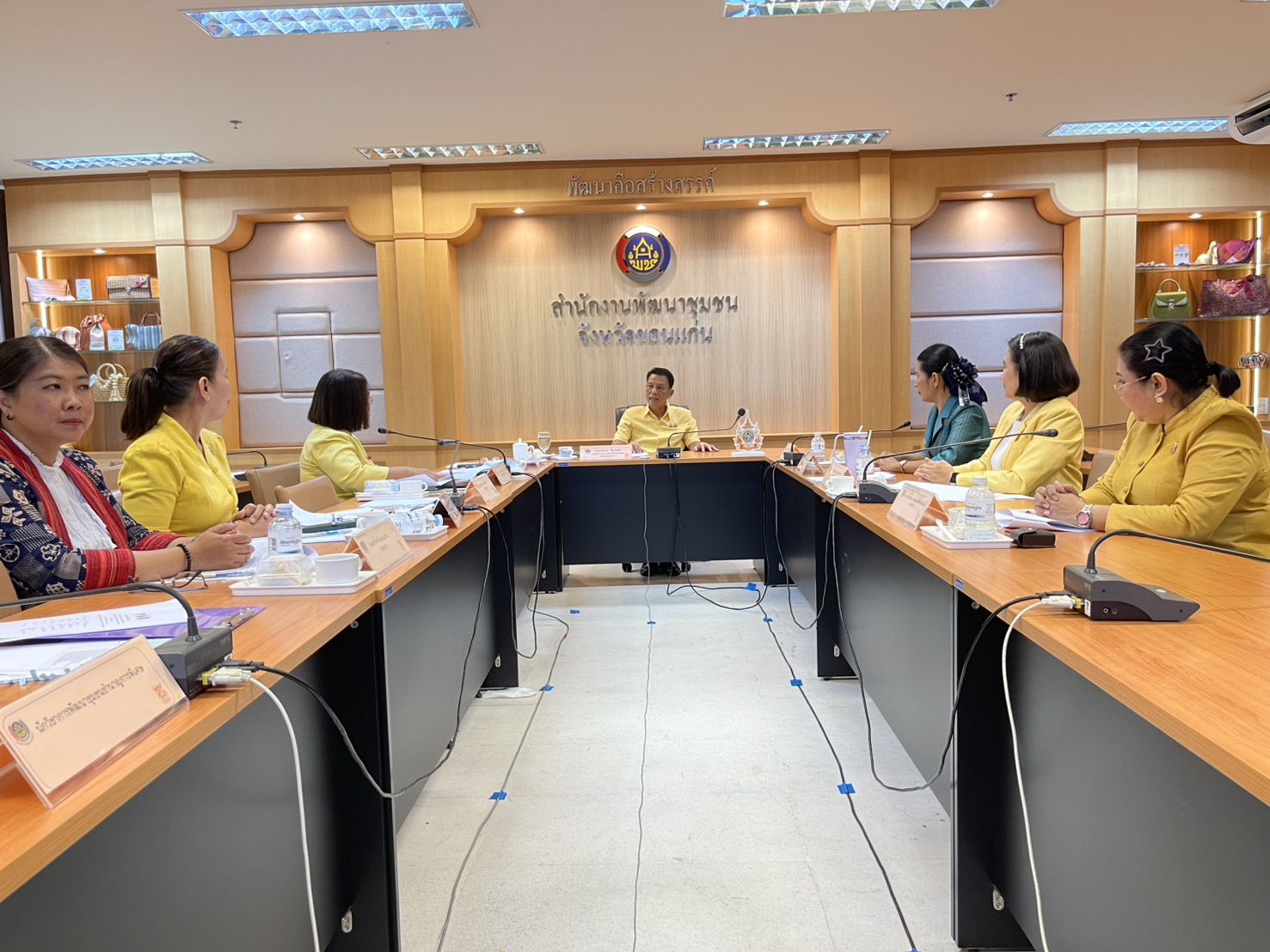 พช.ขอนแก่น : จัดประชุมคณะกรรมการพิจารณากลั่นกรองการประกวดผ้าลายพระราชทาน “ผ้าลายสิริราชพัสตราภรณ์” และงานหัตถกรรม ระดับจังหวัด ประจำปี 2568 ครั้งที่ 1/2568