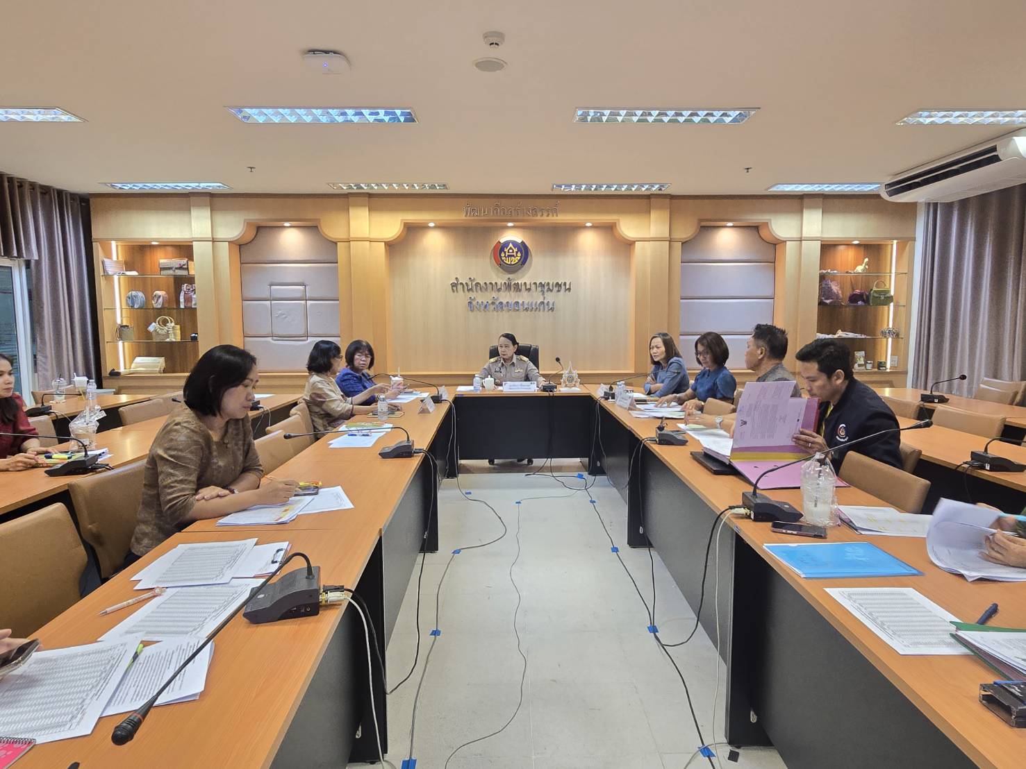 พช.ขอนแก่น : จัดประชุมสรุปผลการดำเนินงานตามบันทึกข้อตกลงตัวชี้วัดและค่าเป้าหมายการประเมิลผลการปฏิบัติราชการสำนักงานพัฒนาชุมชนอำเภอ รอบการประเมินที่ 2 ปีงบประมาณ พ.ศ.2568
