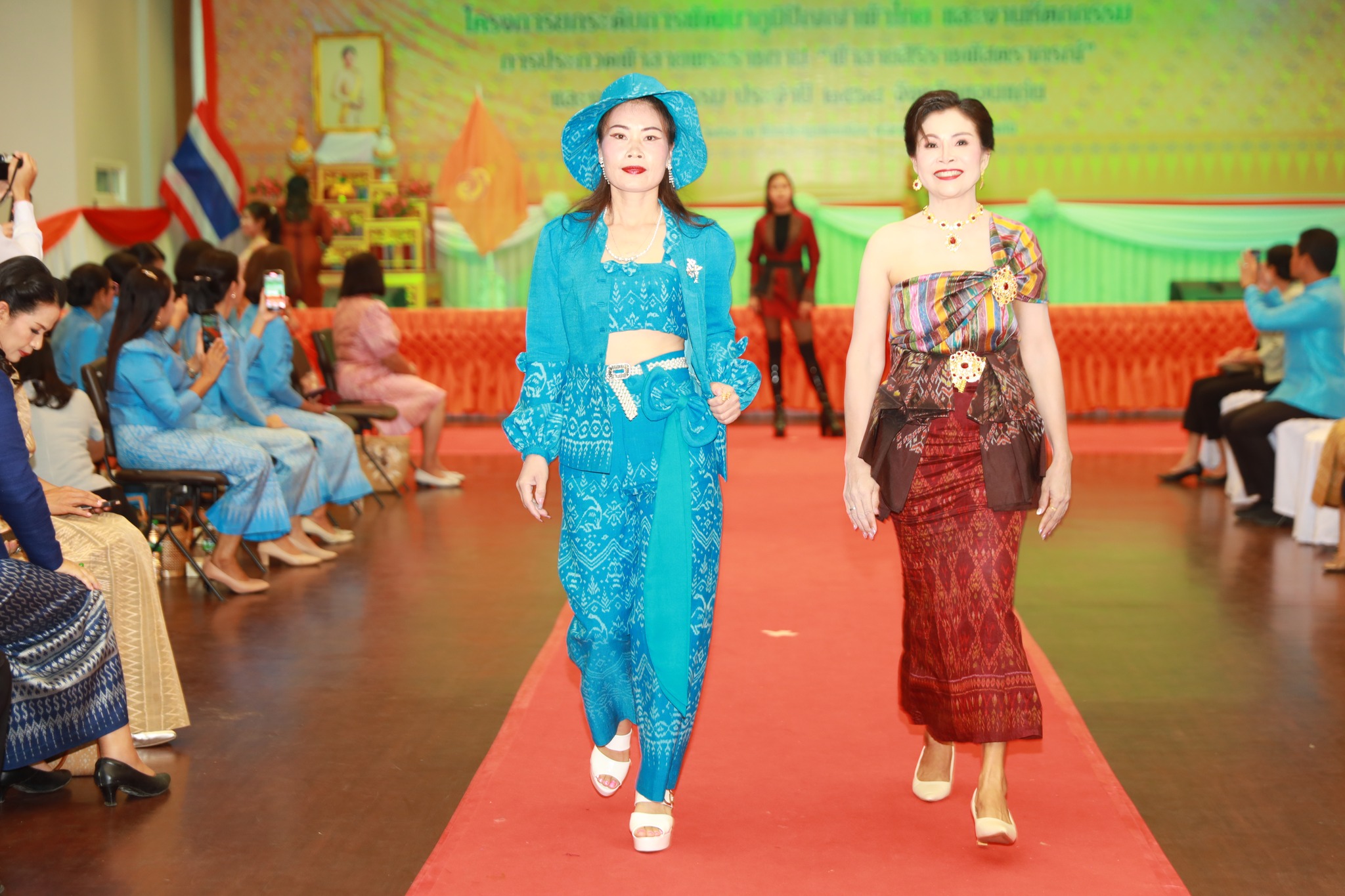 พช.ขอนแก่น : ประกวดผ้าลายพระราชทาน “ผ้าลายสิริราชพัสตราภรณ์” และงานหัตถกรรม ระดับจังหวัด ประจำปี 2568