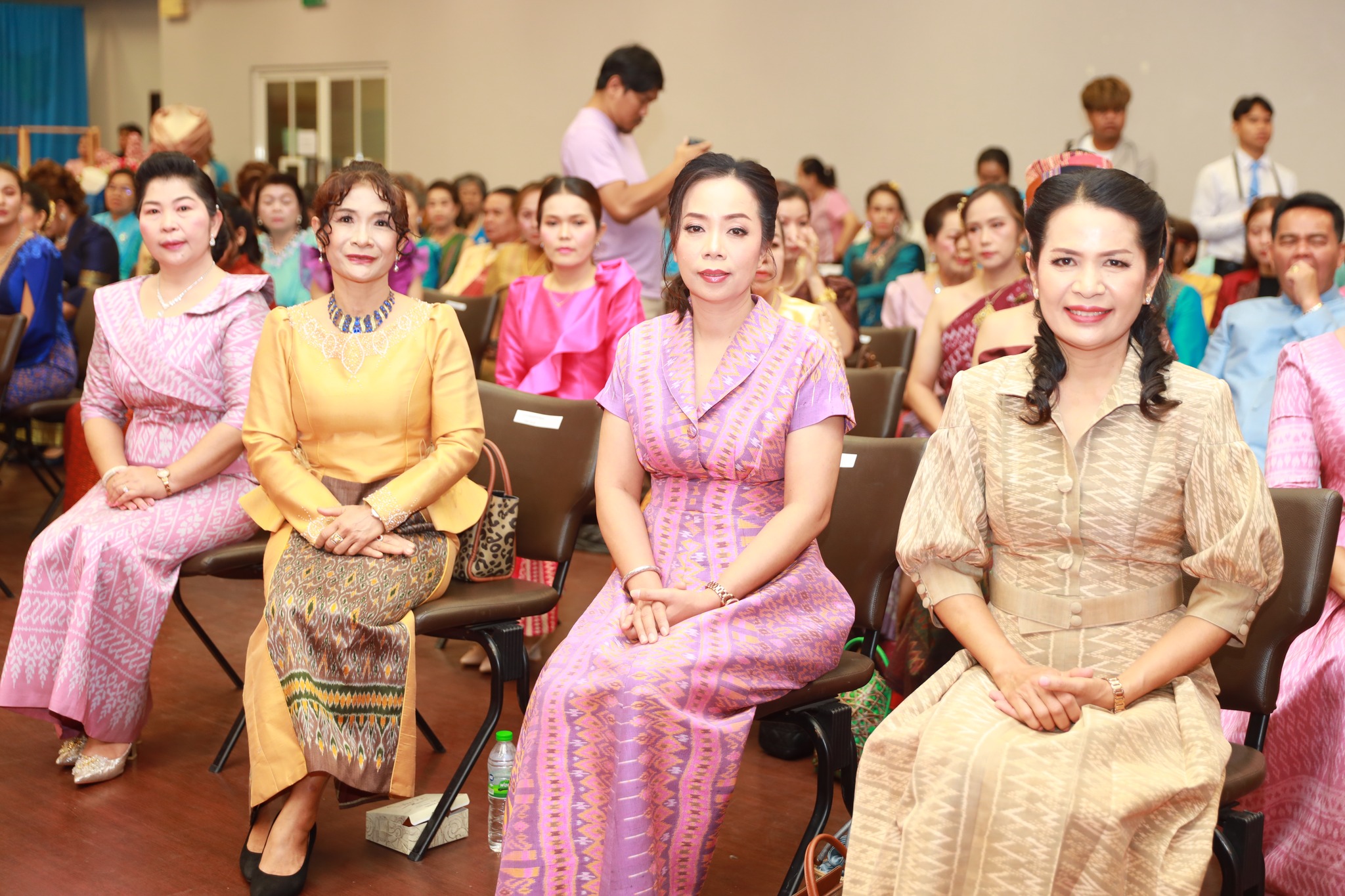 พช.ขอนแก่น : ประกวดผ้าลายพระราชทาน “ผ้าลายสิริราชพัสตราภรณ์” และงานหัตถกรรม ระดับจังหวัด ประจำปี 2568