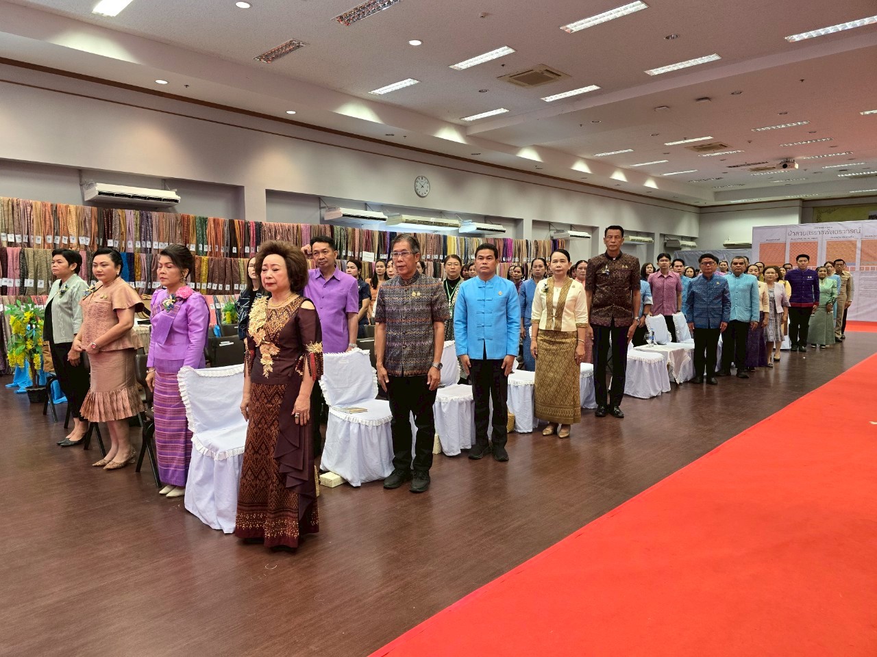 พช.ขอนแก่น : ประกวดผ้าลายพระราชทาน “ผ้าลายสิริราชพัสตราภรณ์” และงานหัตถกรรม ระดับจังหวัด ประจำปี 2568