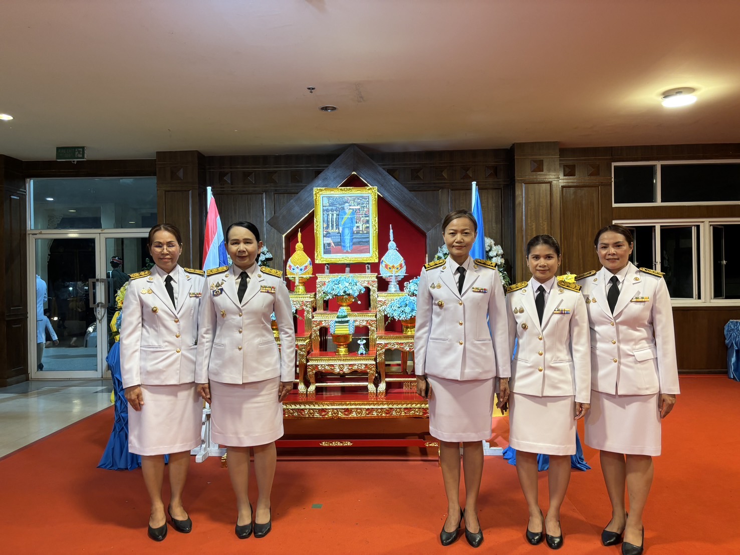จังหวัดขอนแก่น : ประกอบพิธีถวายเครื่องราชสักการะและวางพานพุ่ม พิธีจุดเทียนถวายพระพรชัยมงคล สมเด็จพระนางเจ้าสิริกิติ์ พระบรมราชินีนาถ พระบรมราชชนนีพันปีหลวง เนื่องในโอกาสวันเฉลิมพระชนมพรรษา 12 สิงหาคม 2568