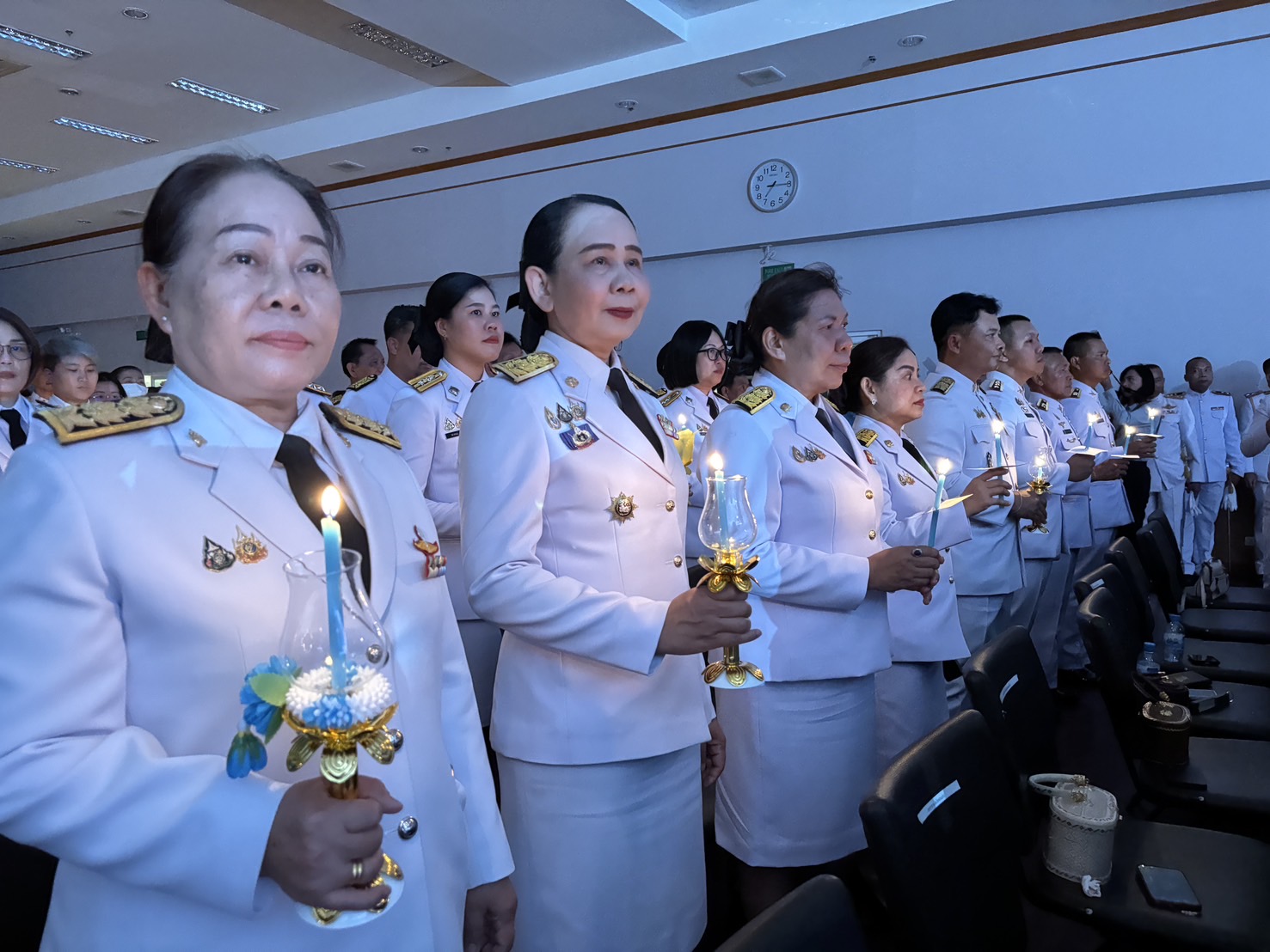 จังหวัดขอนแก่น : ประกอบพิธีถวายเครื่องราชสักการะและวางพานพุ่ม พิธีจุดเทียนถวายพระพรชัยมงคล สมเด็จพระนางเจ้าสิริกิติ์ พระบรมราชินีนาถ พระบรมราชชนนีพันปีหลวง เนื่องในโอกาสวันเฉลิมพระชนมพรรษา 12 สิงหาคม 2568