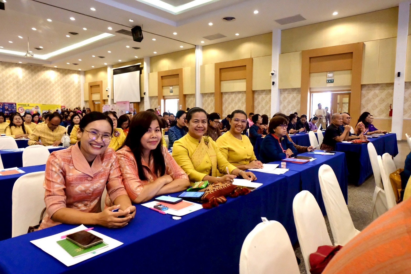 พช.ขอนแก่น : ร่วมประชุมเชิงปฏิบัติการตรวจติดตามผลการดำเนินงานของหน่วยรับตรวจรายไตรมาส ณ โรงแรมเพชรรัชต์การ์เด้น อำเภอเมืองร้อยเอ็ด จังหวัดร้อยเอ็ด