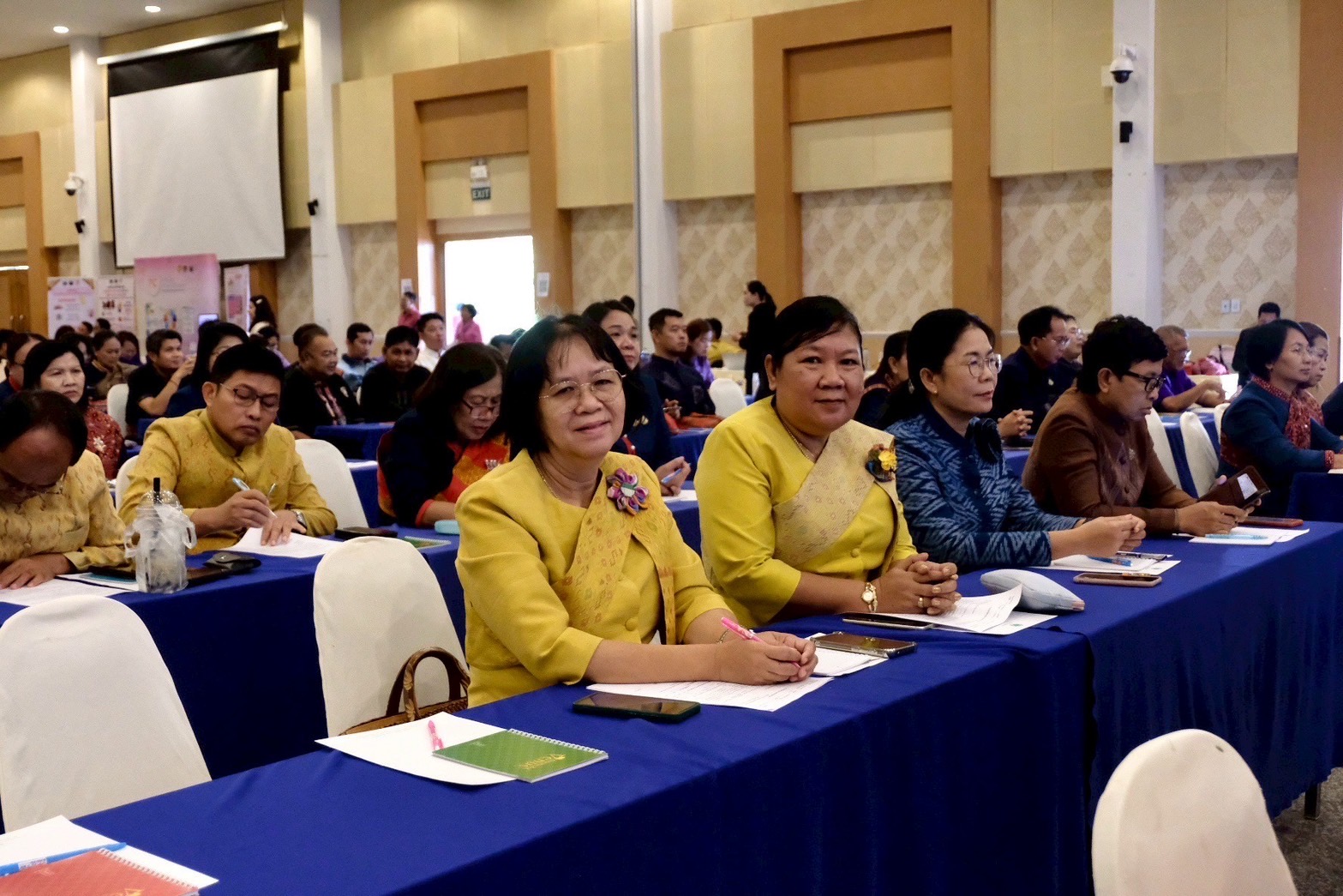 พช.ขอนแก่น : ร่วมประชุมเชิงปฏิบัติการตรวจติดตามผลการดำเนินงานของหน่วยรับตรวจรายไตรมาส ณ โรงแรมเพชรรัชต์การ์เด้น อำเภอเมืองร้อยเอ็ด จังหวัดร้อยเอ็ด