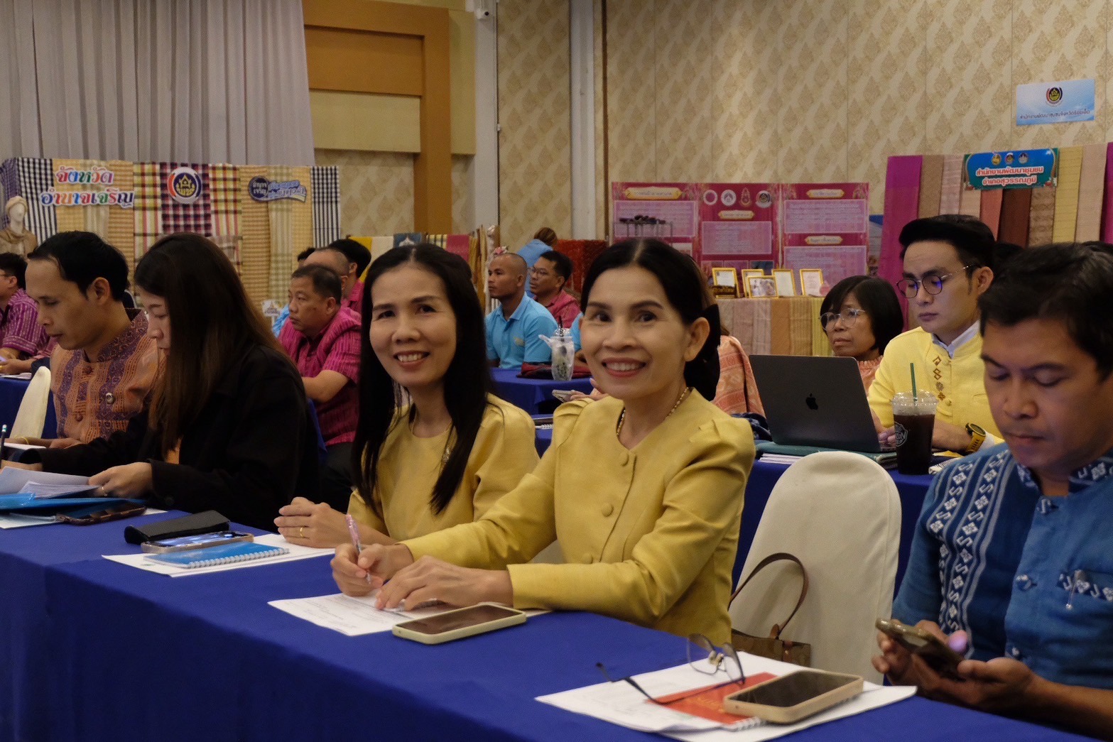 พช.ขอนแก่น : ร่วมประชุมเชิงปฏิบัติการตรวจติดตามผลการดำเนินงานของหน่วยรับตรวจรายไตรมาส ณ โรงแรมเพชรรัชต์การ์เด้น อำเภอเมืองร้อยเอ็ด จังหวัดร้อยเอ็ด
