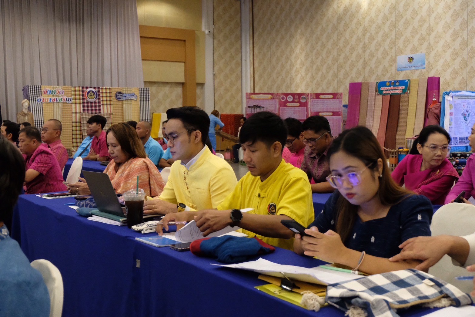 พช.ขอนแก่น : ร่วมประชุมเชิงปฏิบัติการตรวจติดตามผลการดำเนินงานของหน่วยรับตรวจรายไตรมาส ณ โรงแรมเพชรรัชต์การ์เด้น อำเภอเมืองร้อยเอ็ด จังหวัดร้อยเอ็ด