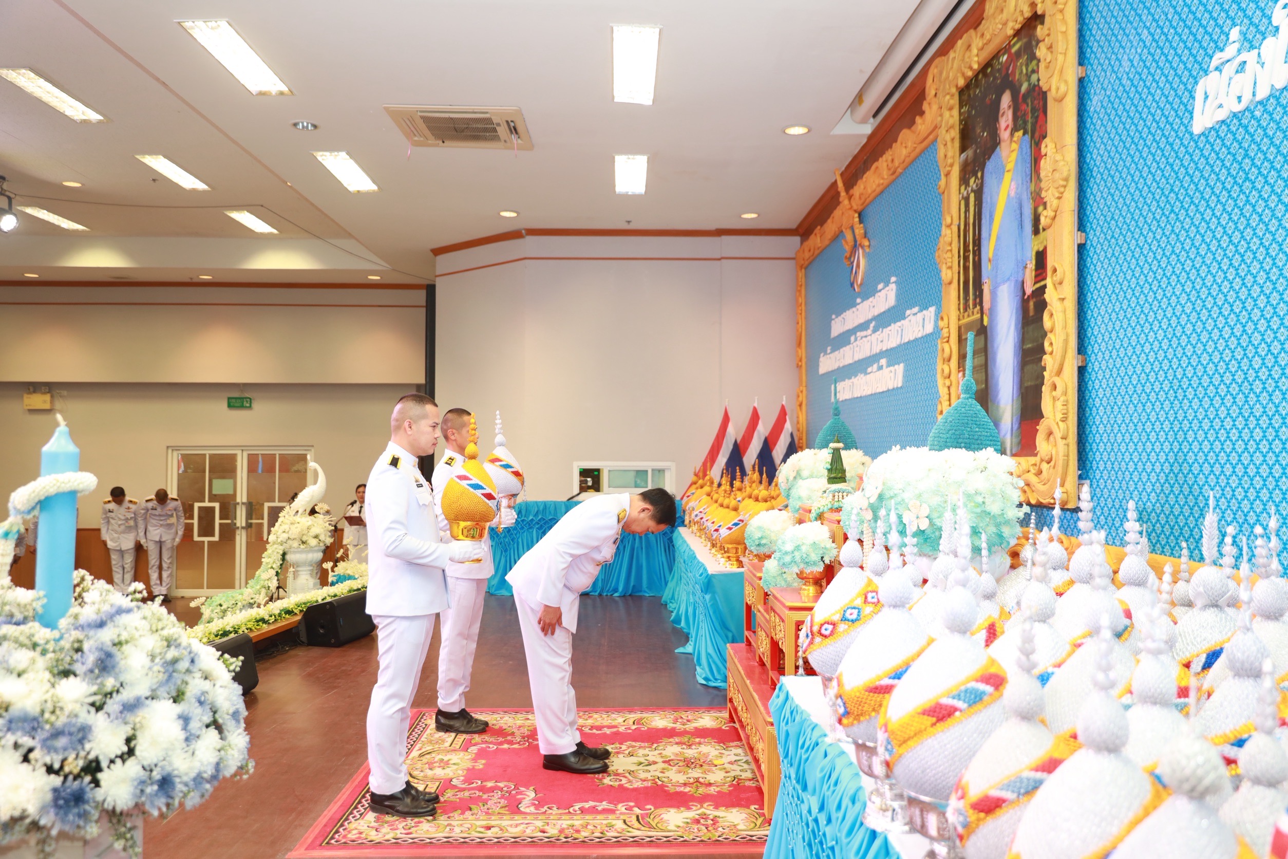 จังหวัดขอนแก่น : ประกอบพิธีถวายเครื่องราชสักการะและวางพานพุ่ม พิธีจุดเทียนถวายพระพรชัยมงคล สมเด็จพระนางเจ้าสิริกิติ์ พระบรมราชินีนาถ พระบรมราชชนนีพันปีหลวง เนื่องในโอกาสวันเฉลิมพระชนมพรรษา 12 สิงหาคม 2568