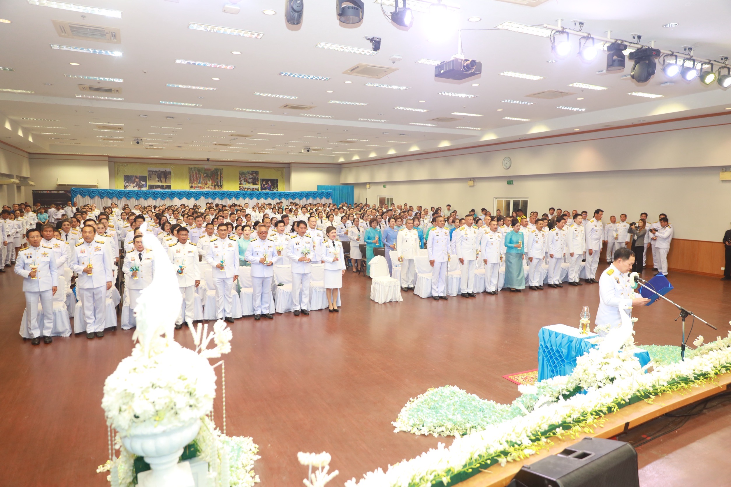 จังหวัดขอนแก่น : ประกอบพิธีถวายเครื่องราชสักการะและวางพานพุ่ม พิธีจุดเทียนถวายพระพรชัยมงคล สมเด็จพระนางเจ้าสิริกิติ์ พระบรมราชินีนาถ พระบรมราชชนนีพันปีหลวง เนื่องในโอกาสวันเฉลิมพระชนมพรรษา 12 สิงหาคม 2568
