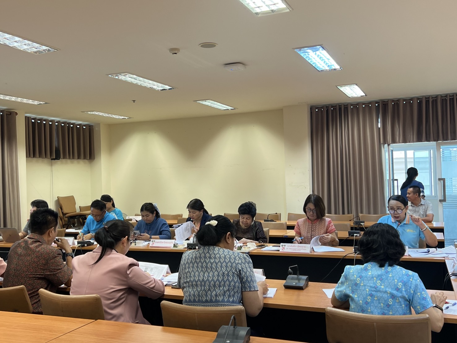 จังหวัดขอนแก่น : จัดประชุมคณะอนุกรรมการบริหารกองทุนพัฒนาบทบาทสตรีจังหวัด (อกส.จ.) จังหวัดขอนแก่น ครั้งที่ 7/2568