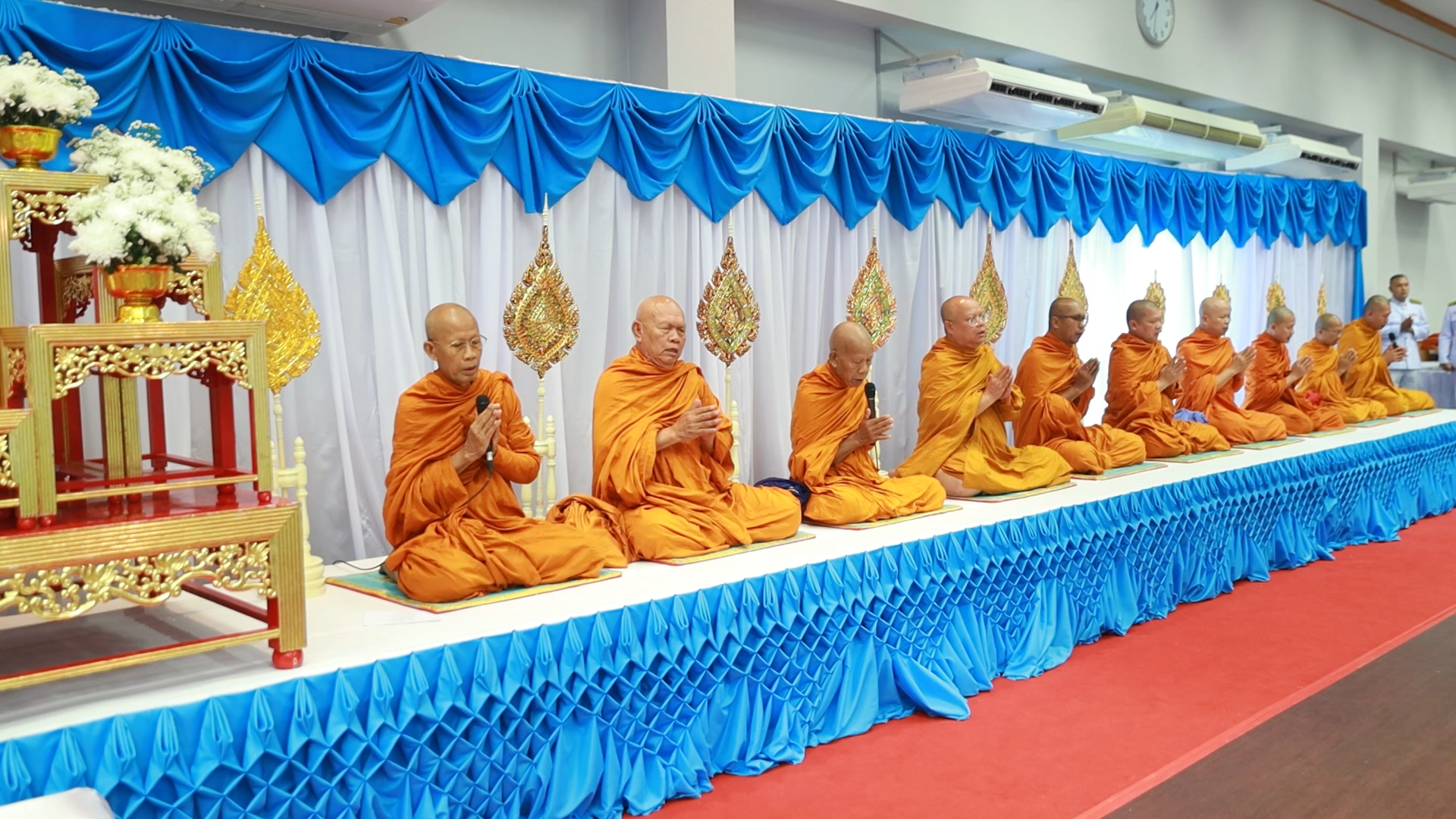 จังหวัดขอนแก่น : จัดพิธีเจริญพระพุทธมนต์และทำบุญตักบาตรถวายพระราชกุศล เนื่องในโอกาสวันเฉลิมพระชนมพรรษาสมเด็จพระนางเจ้าสิริกิติ์ พระบรมราชินีนาถ พระบรมราชชนนีพันปีหลวง 12 สิงหาคม 2568