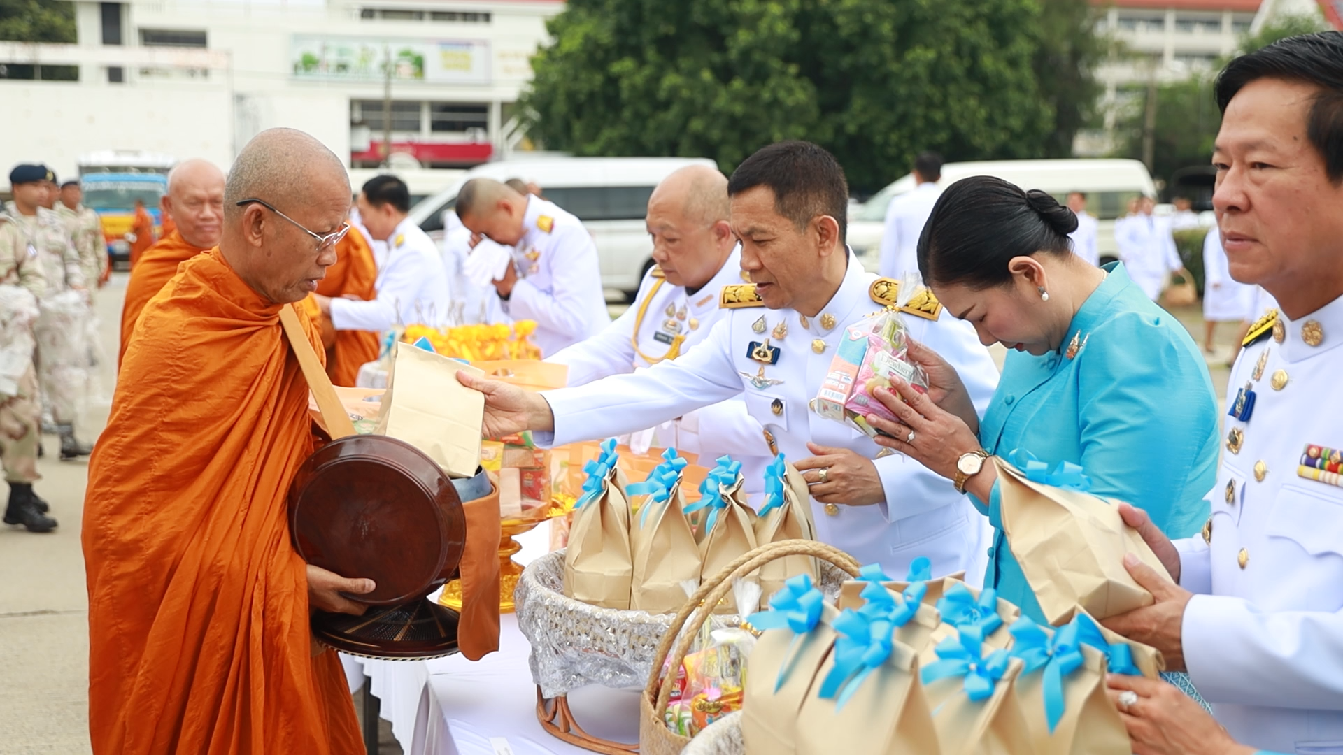 จังหวัดขอนแก่น : จัดพิธีเจริญพระพุทธมนต์และทำบุญตักบาตรถวายพระราชกุศล เนื่องในโอกาสวันเฉลิมพระชนมพรรษาสมเด็จพระนางเจ้าสิริกิติ์ พระบรมราชินีนาถ พระบรมราชชนนีพันปีหลวง 12 สิงหาคม 2568