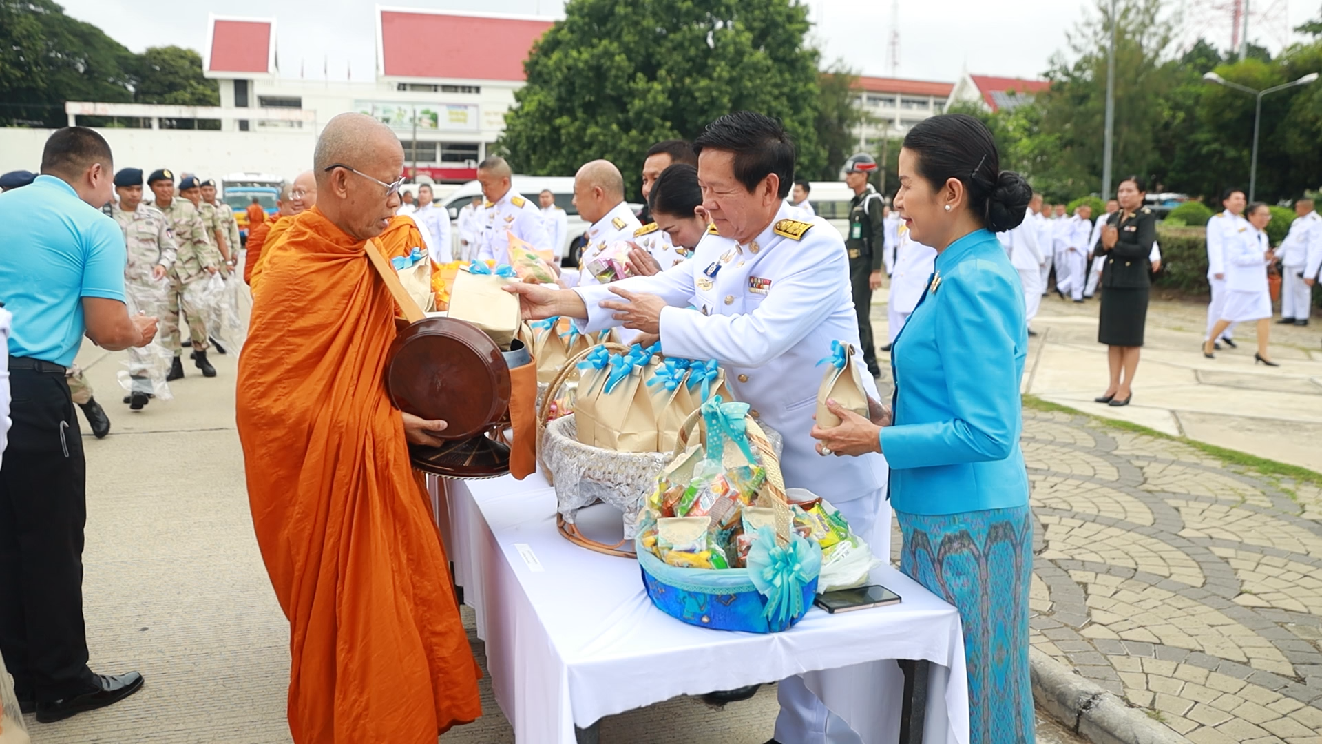 จังหวัดขอนแก่น : จัดพิธีเจริญพระพุทธมนต์และทำบุญตักบาตรถวายพระราชกุศล เนื่องในโอกาสวันเฉลิมพระชนมพรรษาสมเด็จพระนางเจ้าสิริกิติ์ พระบรมราชินีนาถ พระบรมราชชนนีพันปีหลวง 12 สิงหาคม 2568