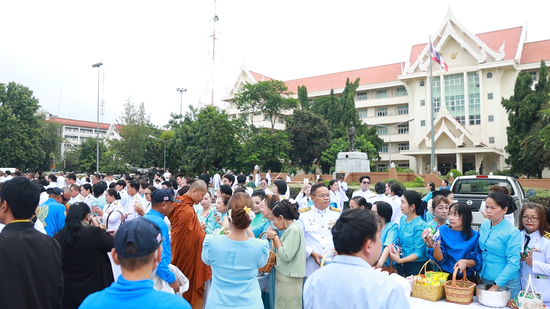 จังหวัดขอนแก่น : จัดพิธีเจริญพระพุทธมนต์และทำบุญตักบาตรถวายพระราชกุศล เนื่องในโอกาสวันเฉลิมพระชนมพรรษาสมเด็จพระนางเจ้าสิริกิติ์ พระบรมราชินีนาถ พระบรมราชชนนีพันปีหลวง 12 สิงหาคม 2568